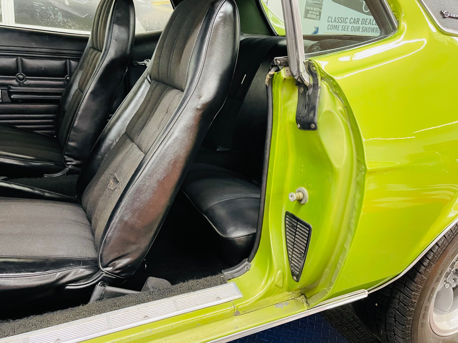Used 1972 Ford Mustang - GRANDE COUPE - 302 V8 ENGINE - | Mundelein, IL