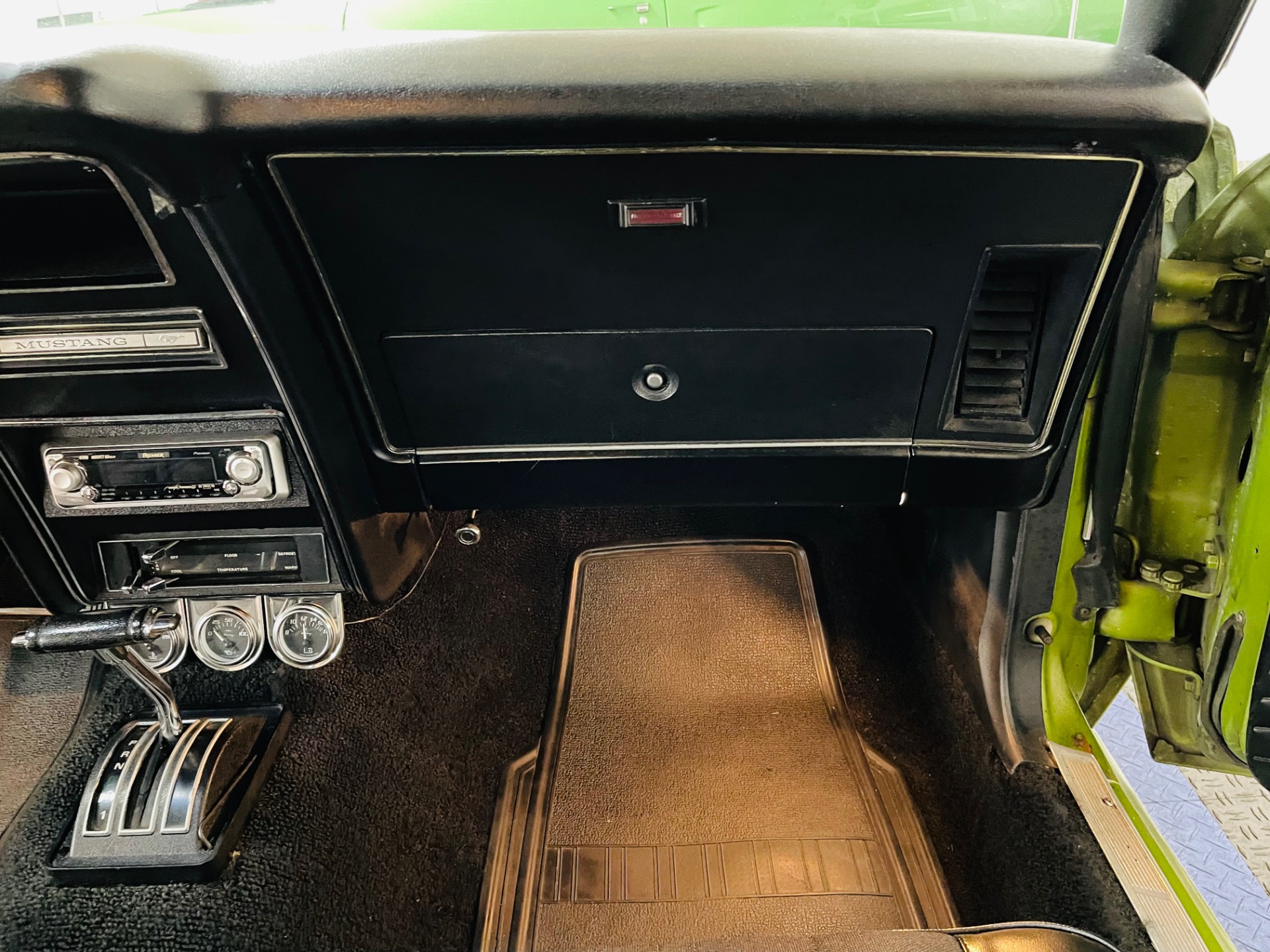 Used 1972 Ford Mustang - GRANDE COUPE - 302 V8 ENGINE - | Mundelein, IL