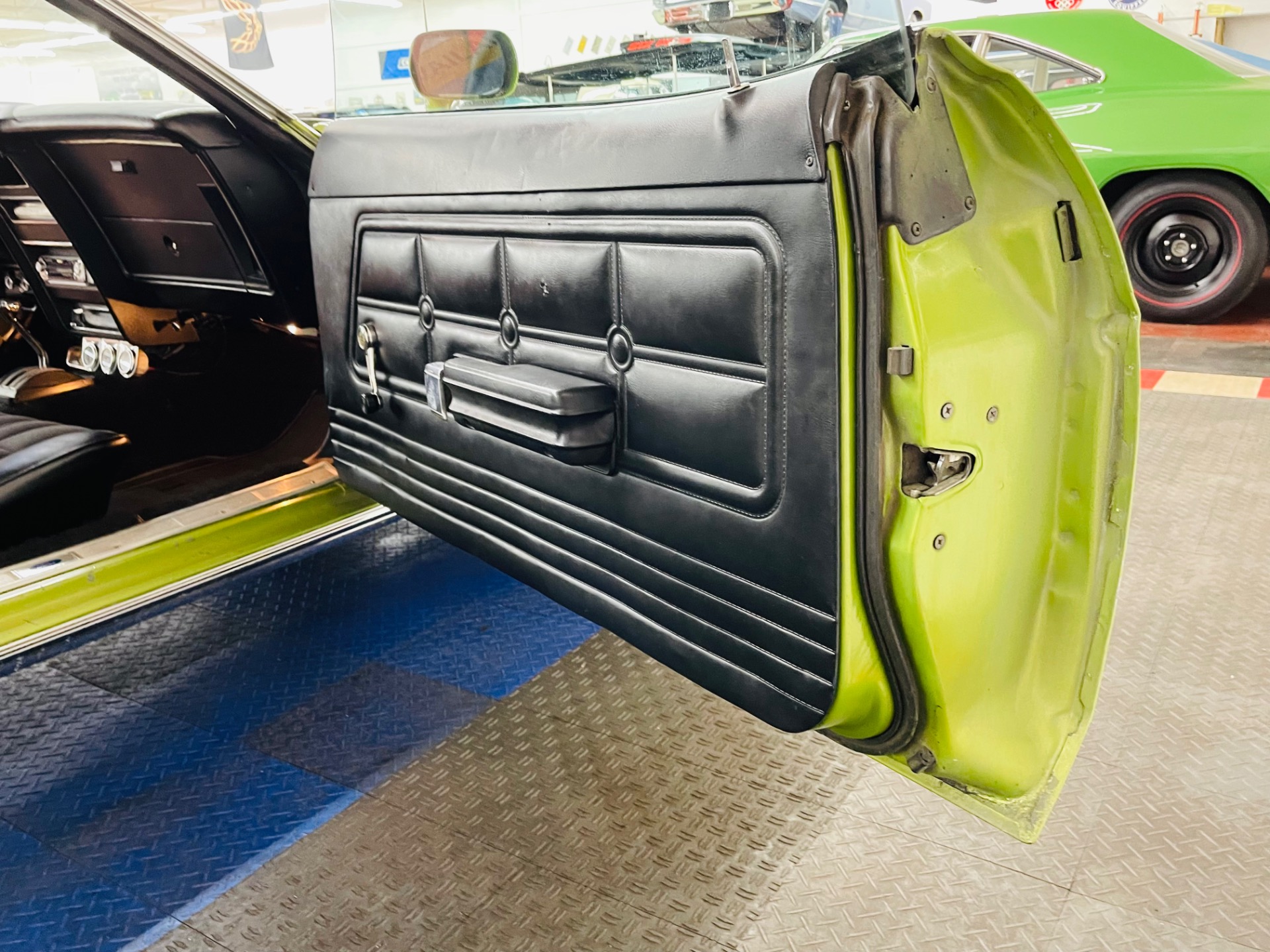 Used 1972 Ford Mustang - GRANDE COUPE - 302 V8 ENGINE - | Mundelein, IL