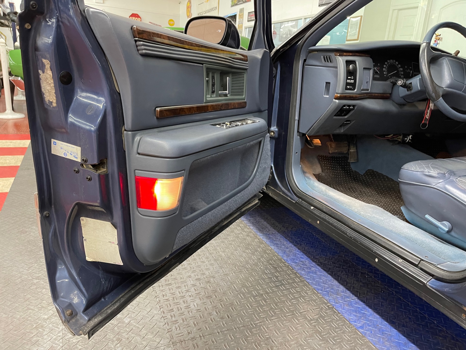 Used 1994 Buick Roadmaster - ESTATE WAGON - THIRD ROW SEAT - 5.7L - SEE VIDEO | St. Petersburg, FL
