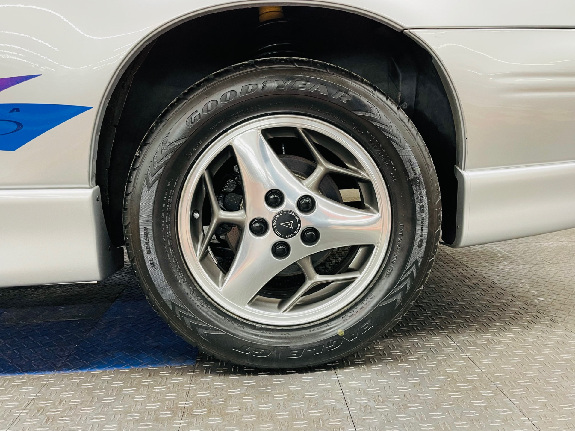 Used 2000 Pontiac Grand Prix - GTP - 2 DOOR - DAYTONA 500 EDITION - SEE VIDEO | Mundelein, IL