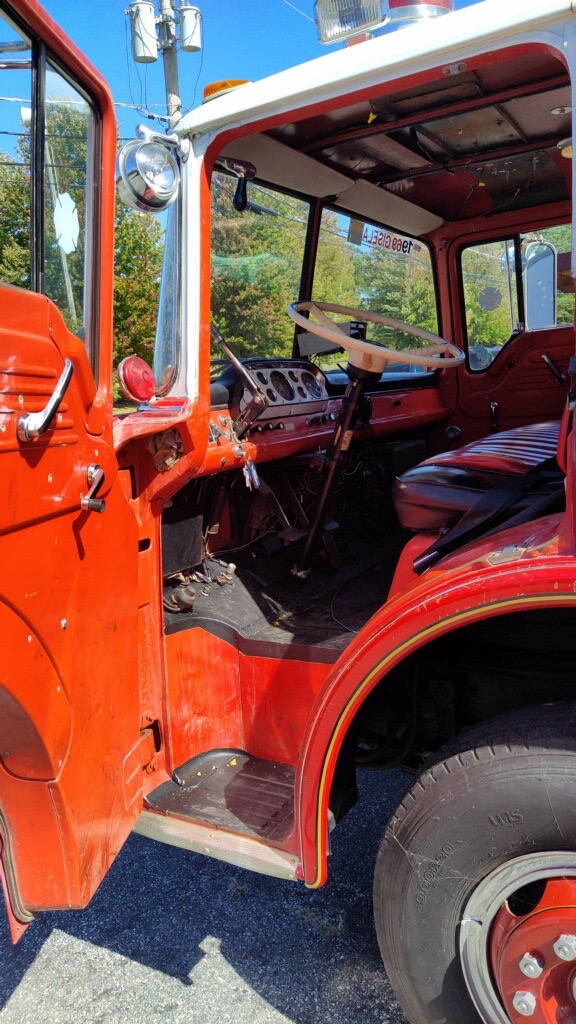 Used 1969 Ford 850 Firetruck Great Running and driving Truck | Mundelein, IL