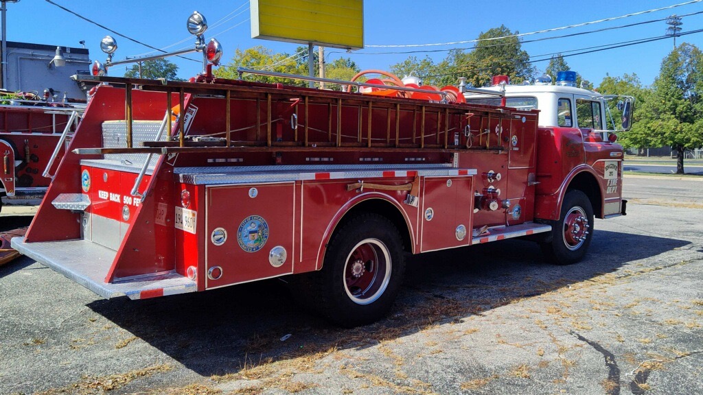 Used 1969 Ford 850 Firetruck Great Running and driving Truck | Mundelein, IL