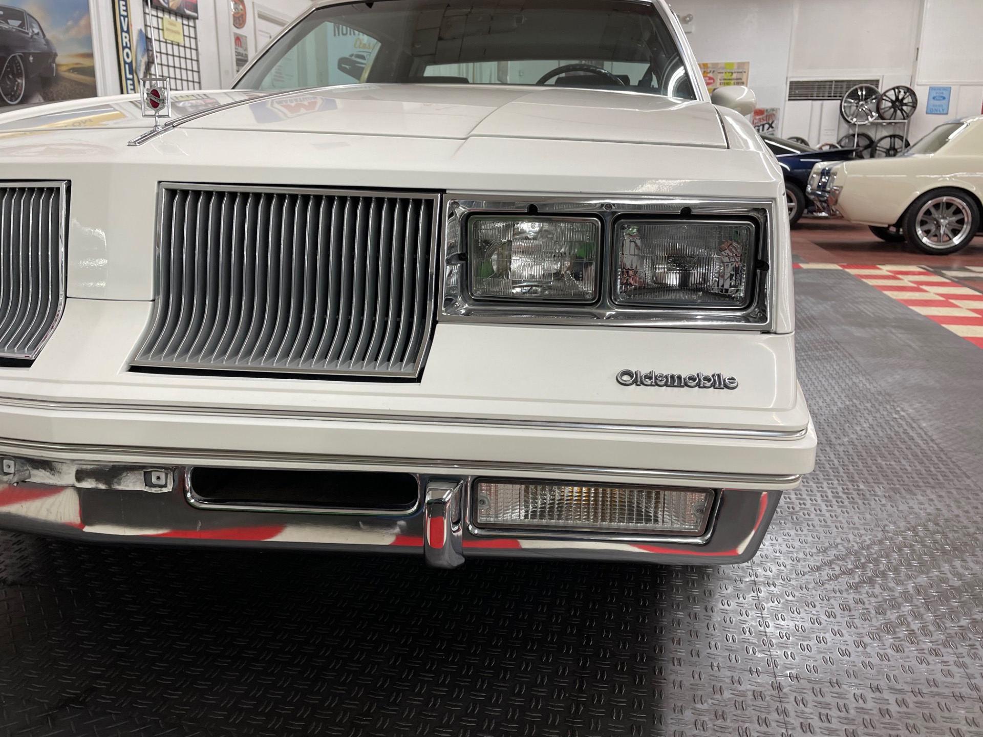 Used 1986 Oldsmobile Cutlass - SUPREME - LOW MILES - ORIGINAL PAINT - SEE VIDEO | Mundelein, IL