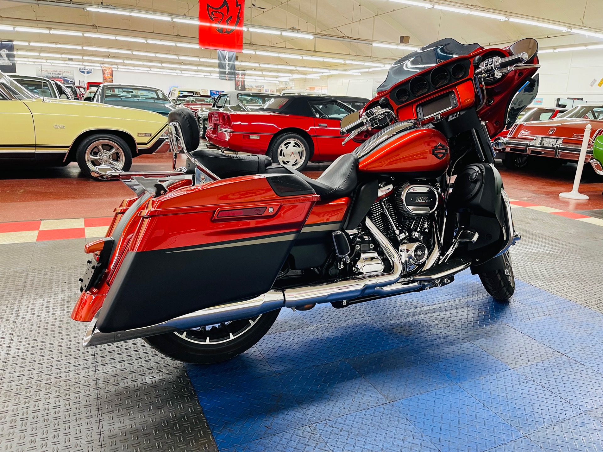 Used 2018 Harley Davidson Street Glide CVO Low Miles | St. Petersburg, FL