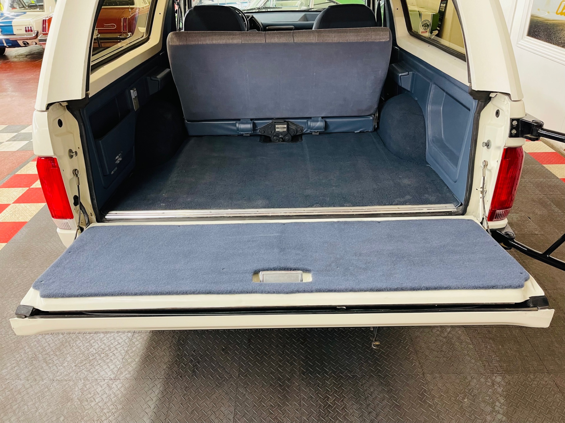 Used 1989 Ford Bronco - XLT - CALIFORNIA SUV - VERY CLEAN - SEE VIDEO | St. Petersburg, FL