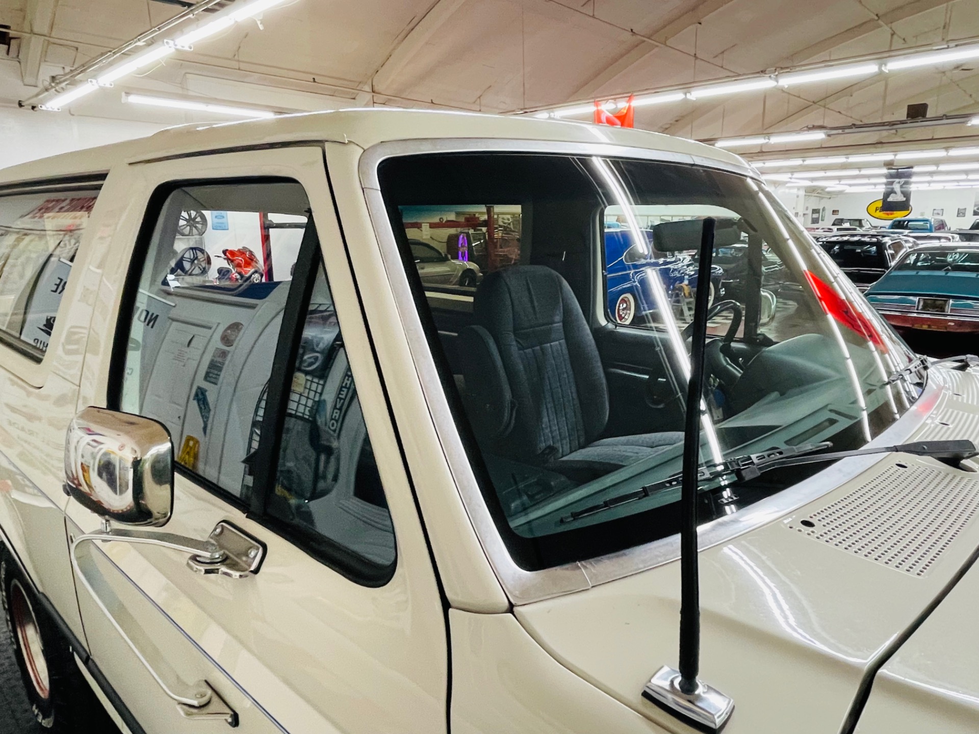Used 1989 Ford Bronco - XLT - CALIFORNIA SUV - VERY CLEAN - SEE VIDEO | St. Petersburg, FL