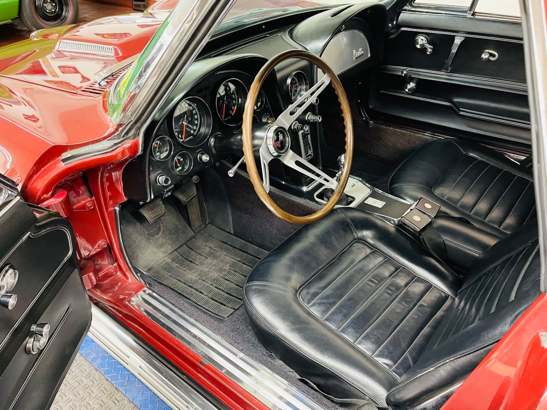 Used 1966 Chevrolet Corvette - CONVERTIBLE - TWO TOPS - 425HP 427 ENGINE - SEE VIDEO | St. Petersburg, FL