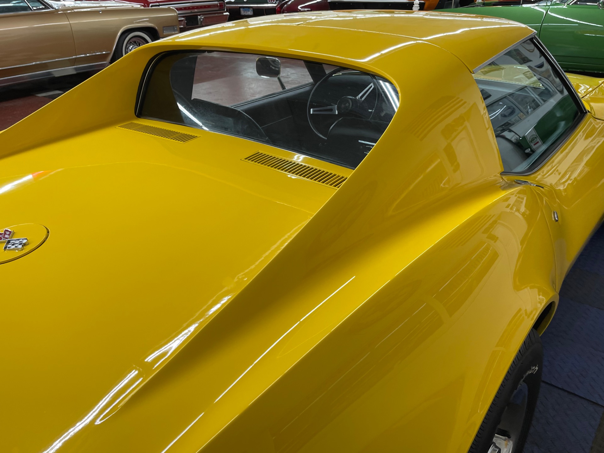 Used 1971 Chevrolet Corvette - HIGHLY OPTIONED COUPE - FACTORY A/C - SEE VIDEO | Mundelein, IL