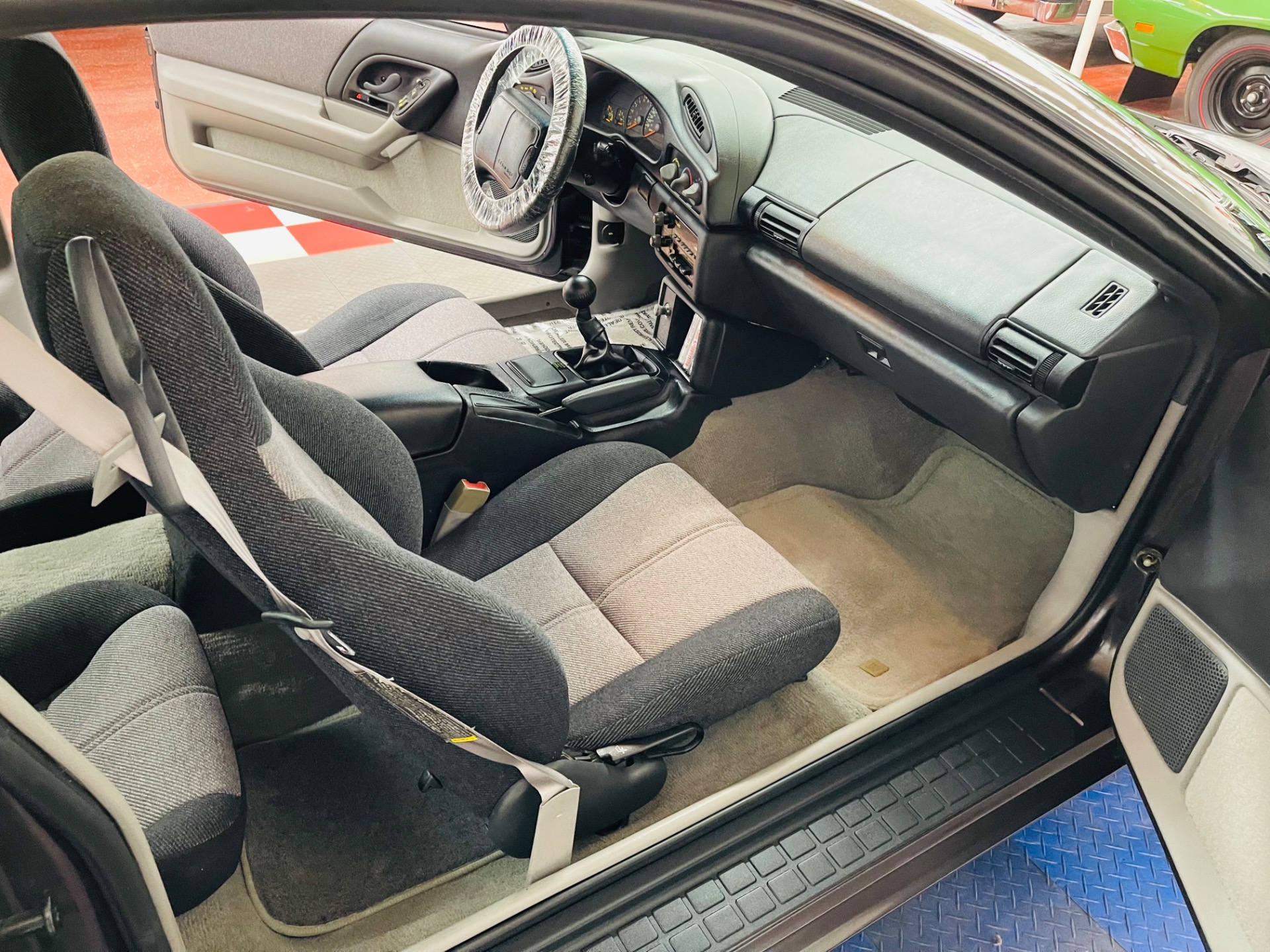 Used 1993 Chevrolet Camaro - Z28 - SUPER LOW MILES - LIKE NEW - SEE VIDEO | Mundelein, IL