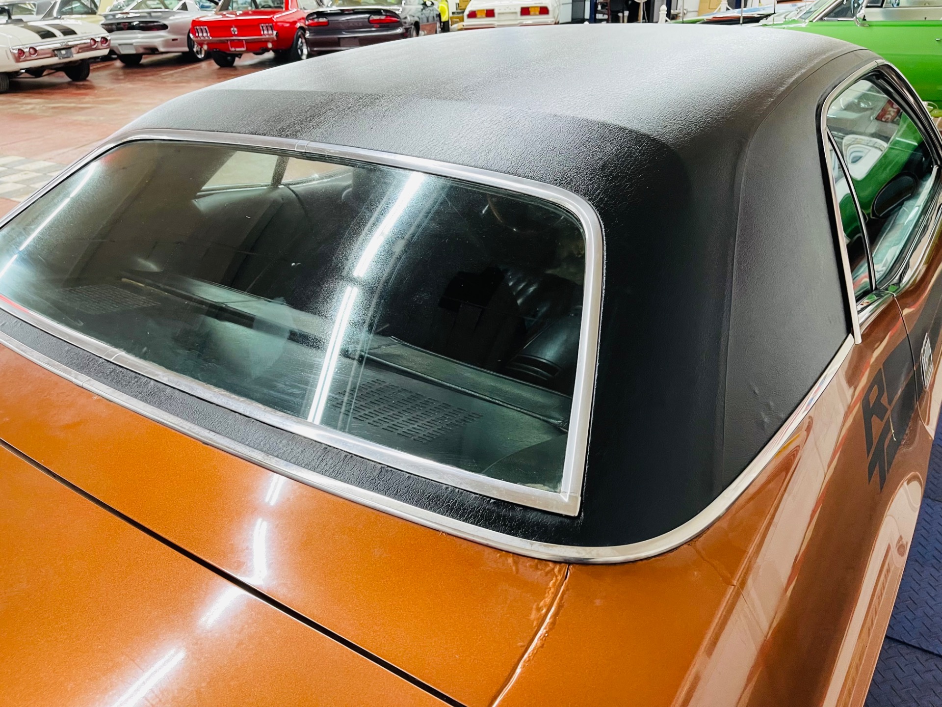 Used 1971 Dodge Challenger - R/T HEMI -  4 SPEED MANUAL TRANS - | Mundelein, IL