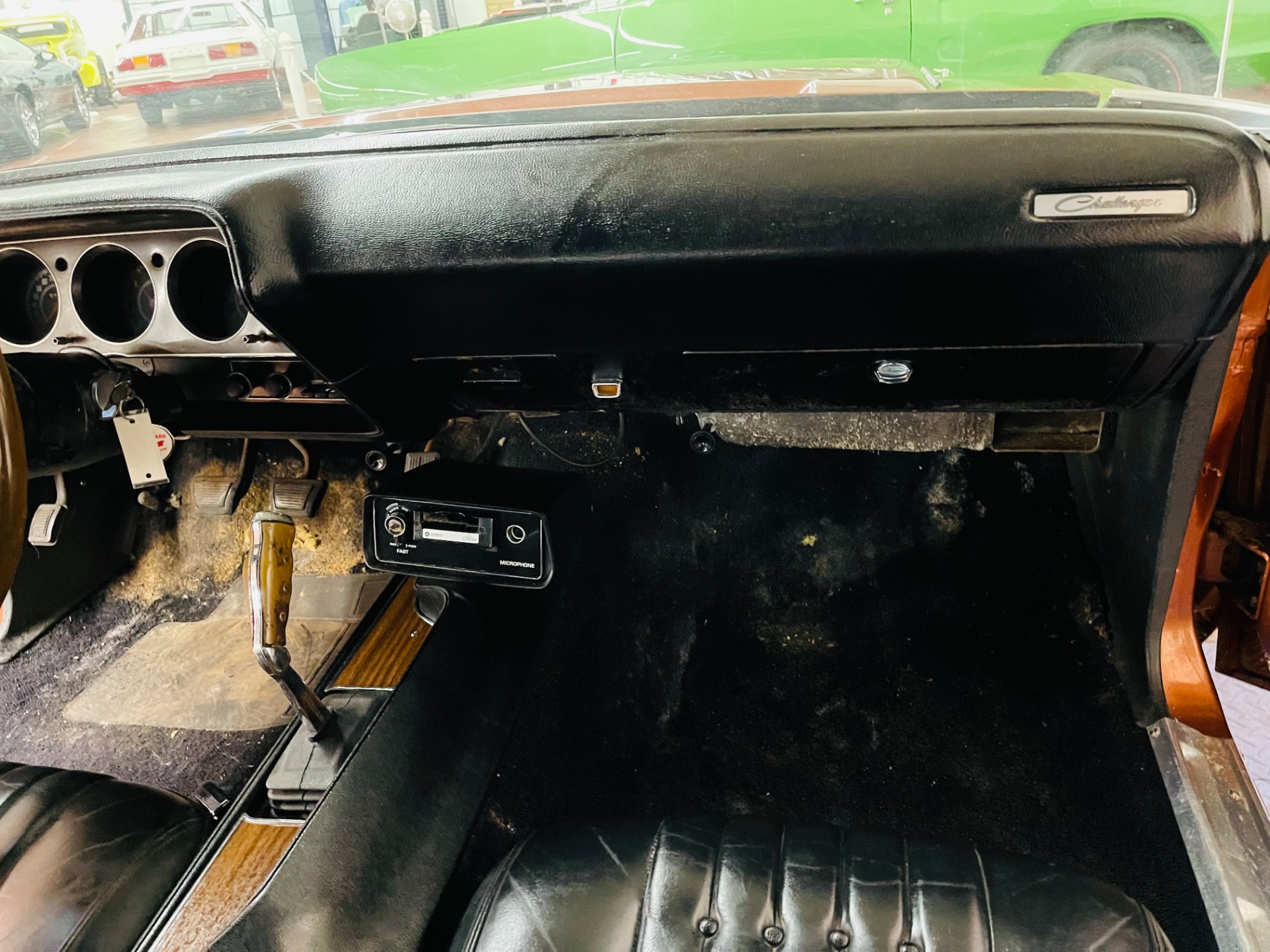 Used 1971 Dodge Challenger - R/T HEMI -  4 SPEED MANUAL TRANS - | Mundelein, IL