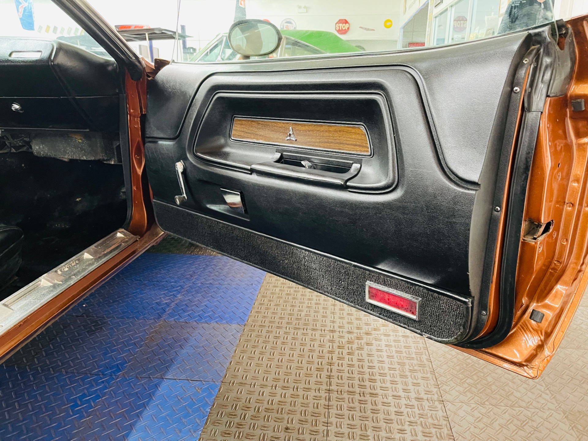 Used 1971 Dodge Challenger - R/T HEMI -  4 SPEED MANUAL TRANS - | Mundelein, IL