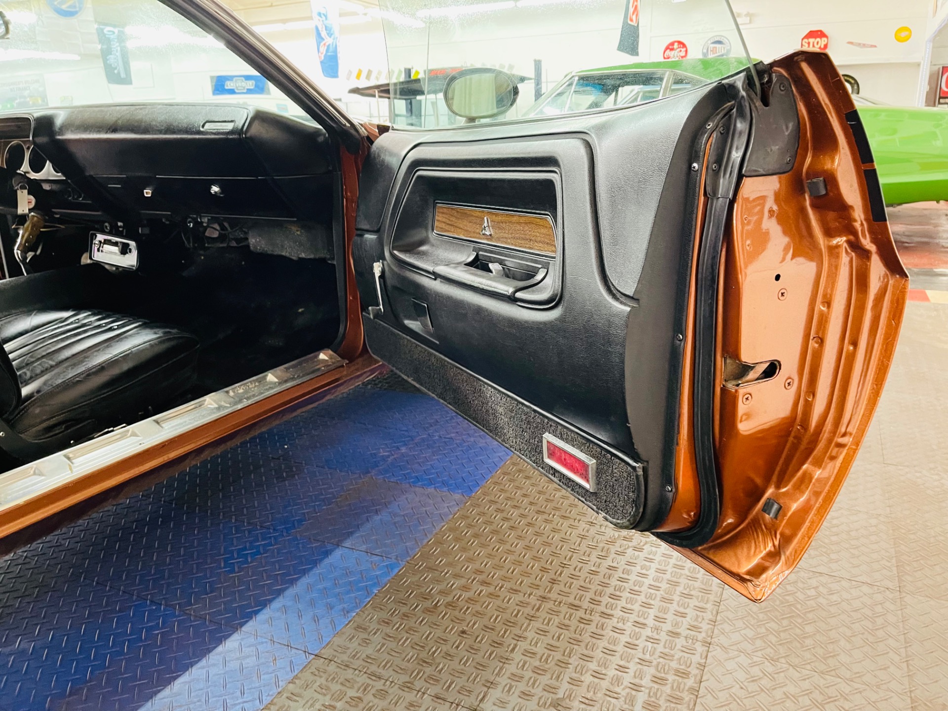 Used 1971 Dodge Challenger - R/T HEMI -  4 SPEED MANUAL TRANS - | Mundelein, IL