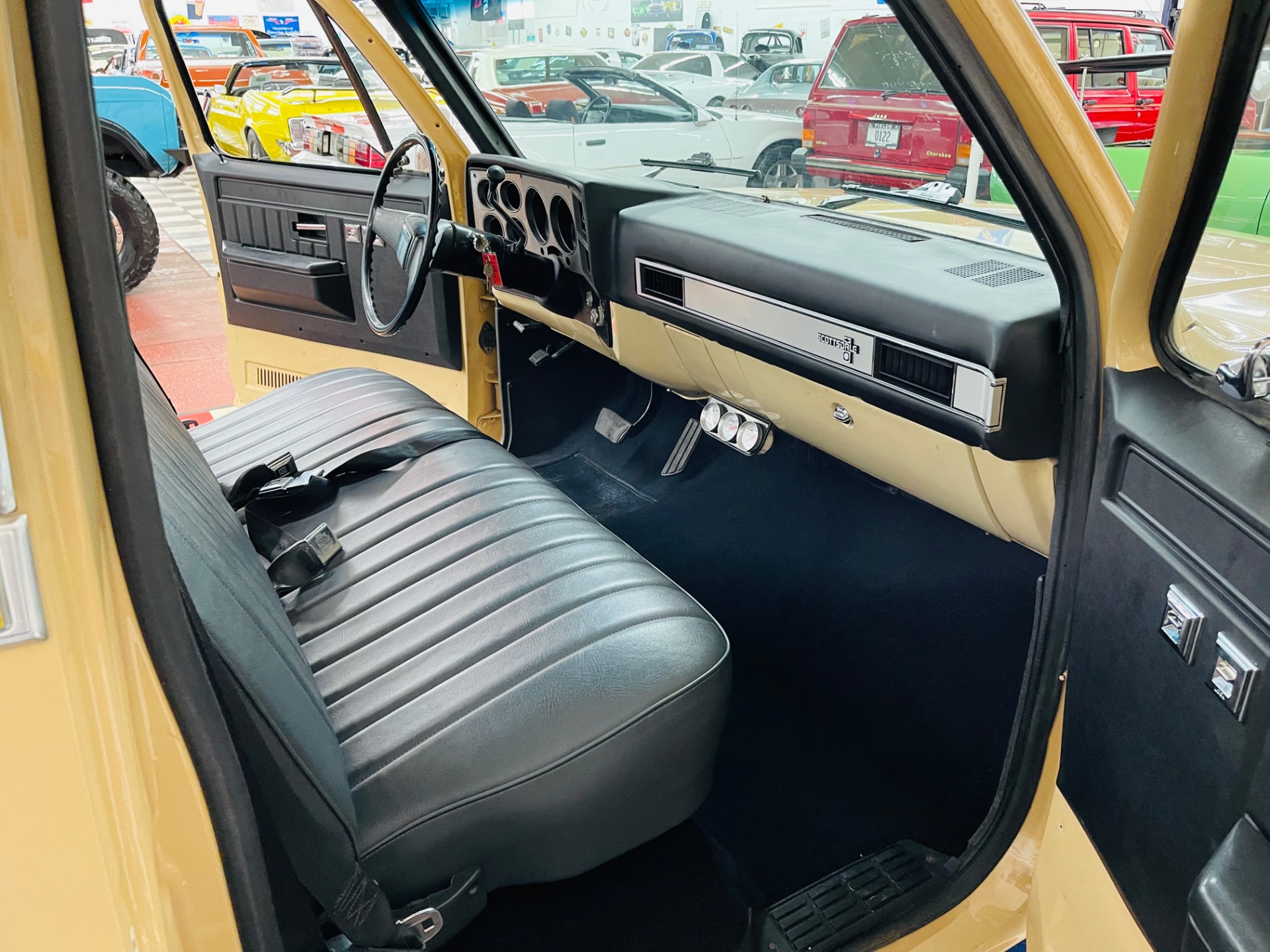 Used 1985 Chevrolet Pickup - C 10 - NEW PAINT - VERY CLEAN TRUCK - SEE VIDEO | St. Petersburg, FL