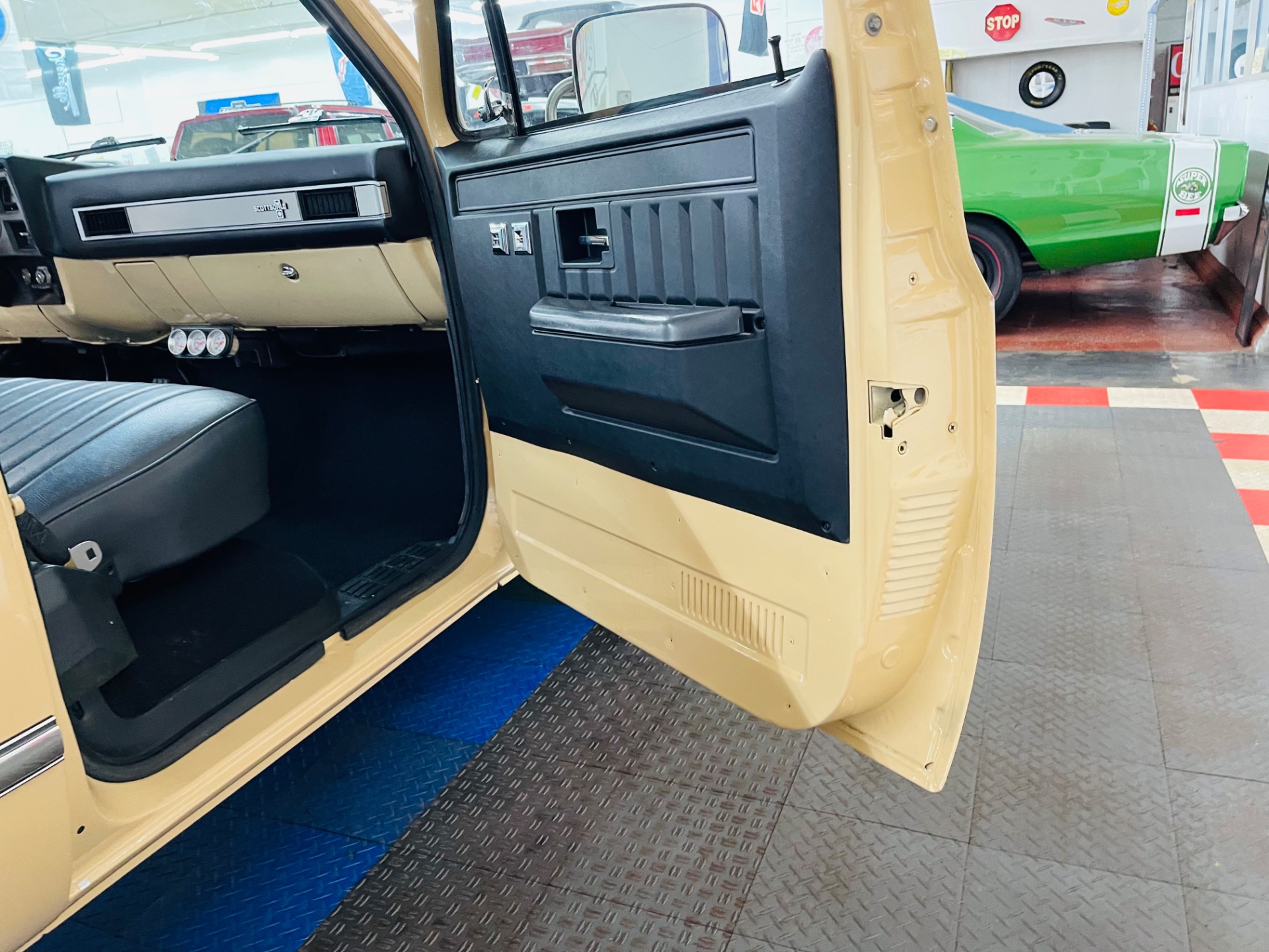 Used 1985 Chevrolet Pickup - C 10 - NEW PAINT - VERY CLEAN TRUCK - SEE VIDEO | St. Petersburg, FL