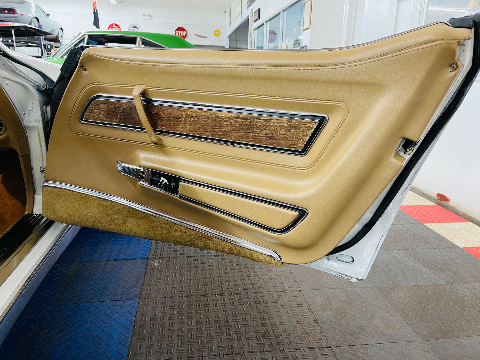 Used 1974 Chevrolet Corvette - COUPE - LS4 454 ENGINE - NUMBERS MATCHING - SEE VIDEO | Mundelein, IL