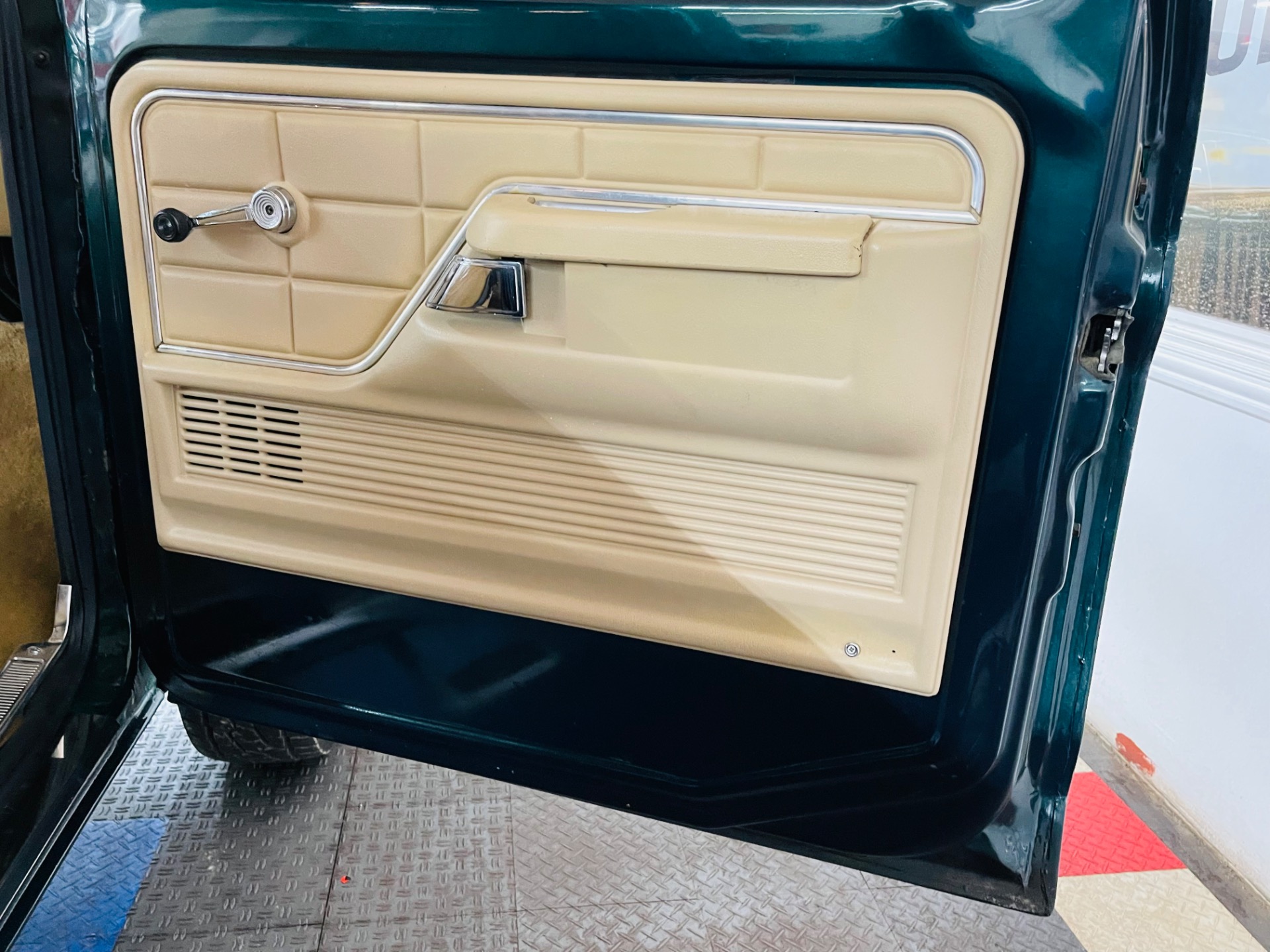 Used 1979 Ford Ranger - F350 - 4X4 - 400 ENGINE - MANUAL TRANS - SEE VIDEO | Mundelein, IL