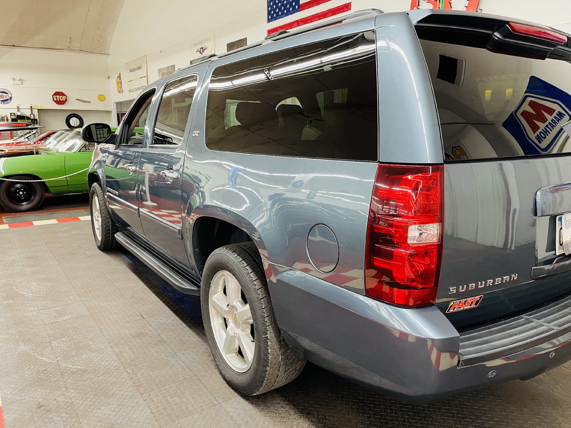 Used 2008 Chevrolet Suburban - LTZ 1500 - VERY CLEAN SUV - SEE VIDEO | Mundelein, IL