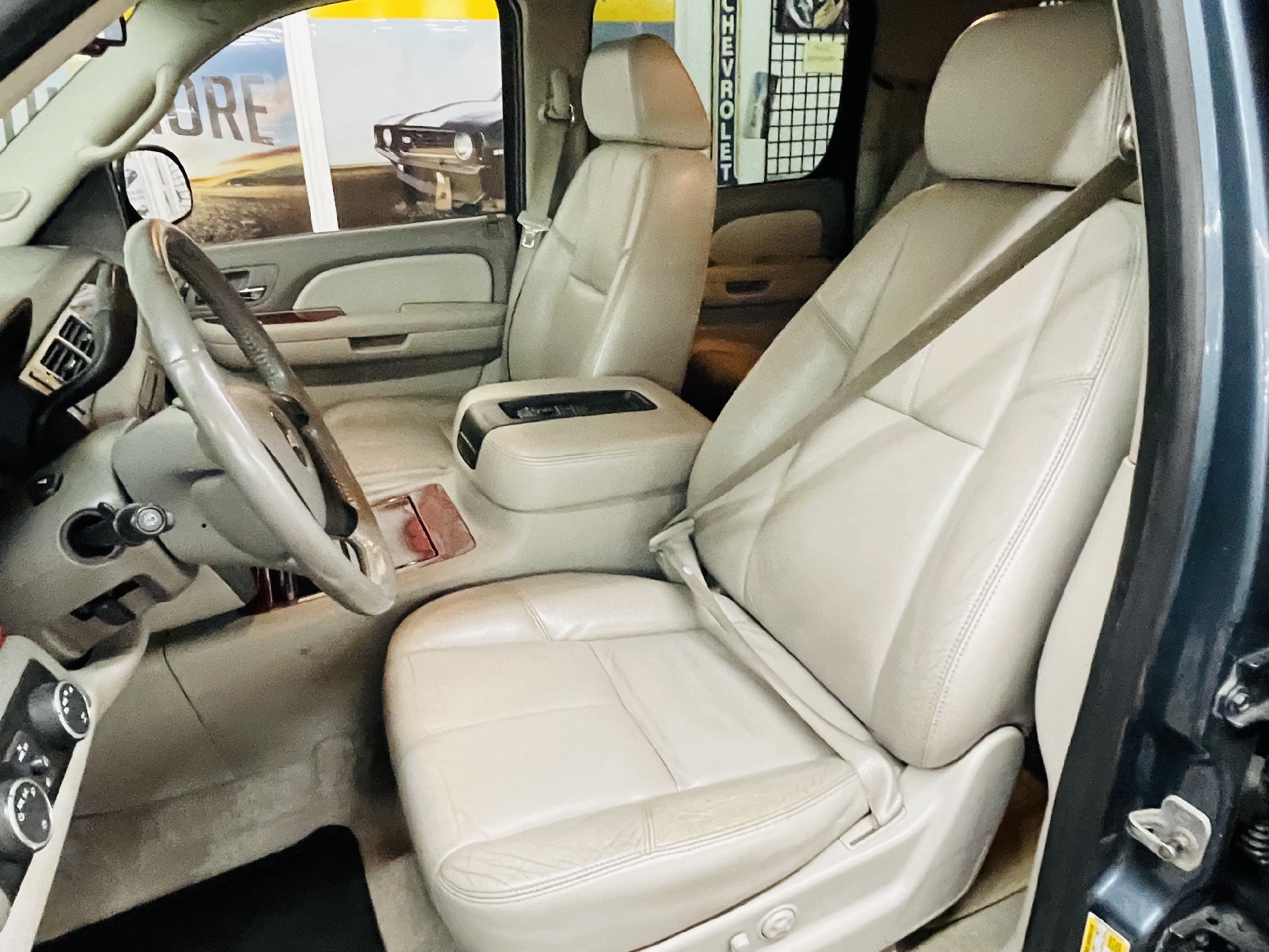 Used 2008 Chevrolet Suburban - LTZ 1500 - VERY CLEAN SUV - SEE VIDEO | Mundelein, IL