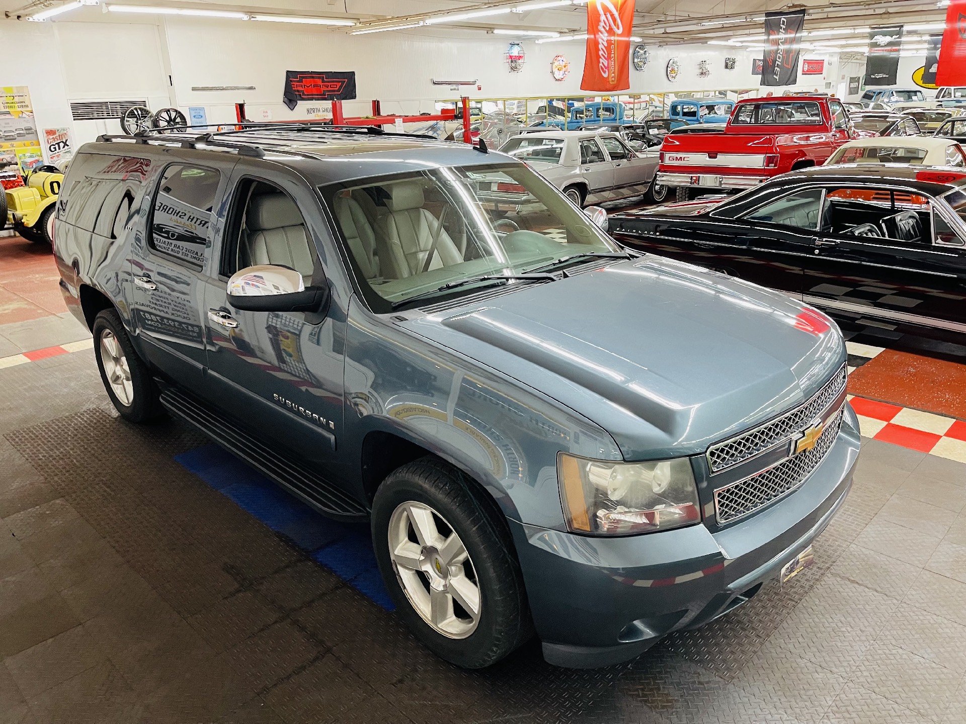 Used 2008 Chevrolet Suburban - LTZ 1500 - VERY CLEAN SUV - SEE VIDEO | Mundelein, IL