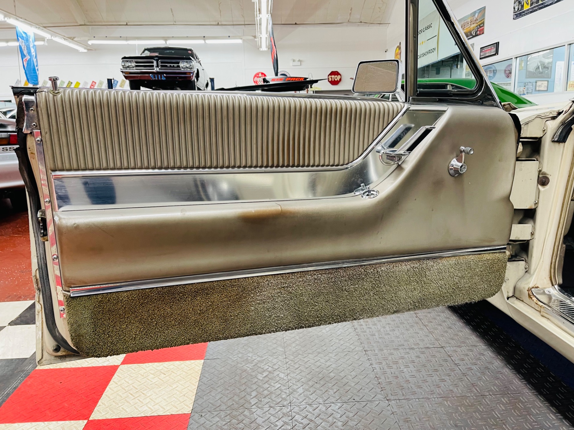 Used 1964 Ford Thunderbird Rare Cloth interior - SEE VIDEO | St. Petersburg, FL