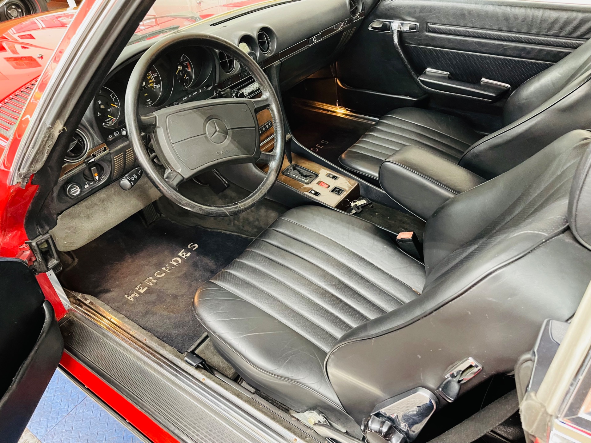 1987 Mercedes Benz SL 560 15