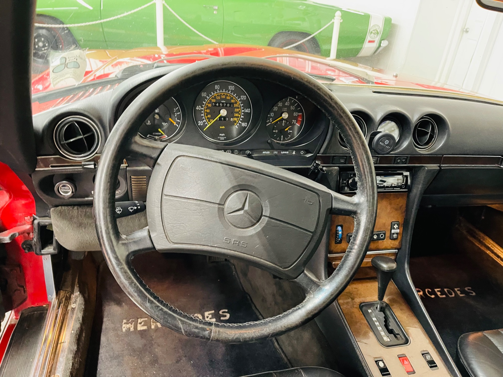 1987 Mercedes Benz SL 560 28