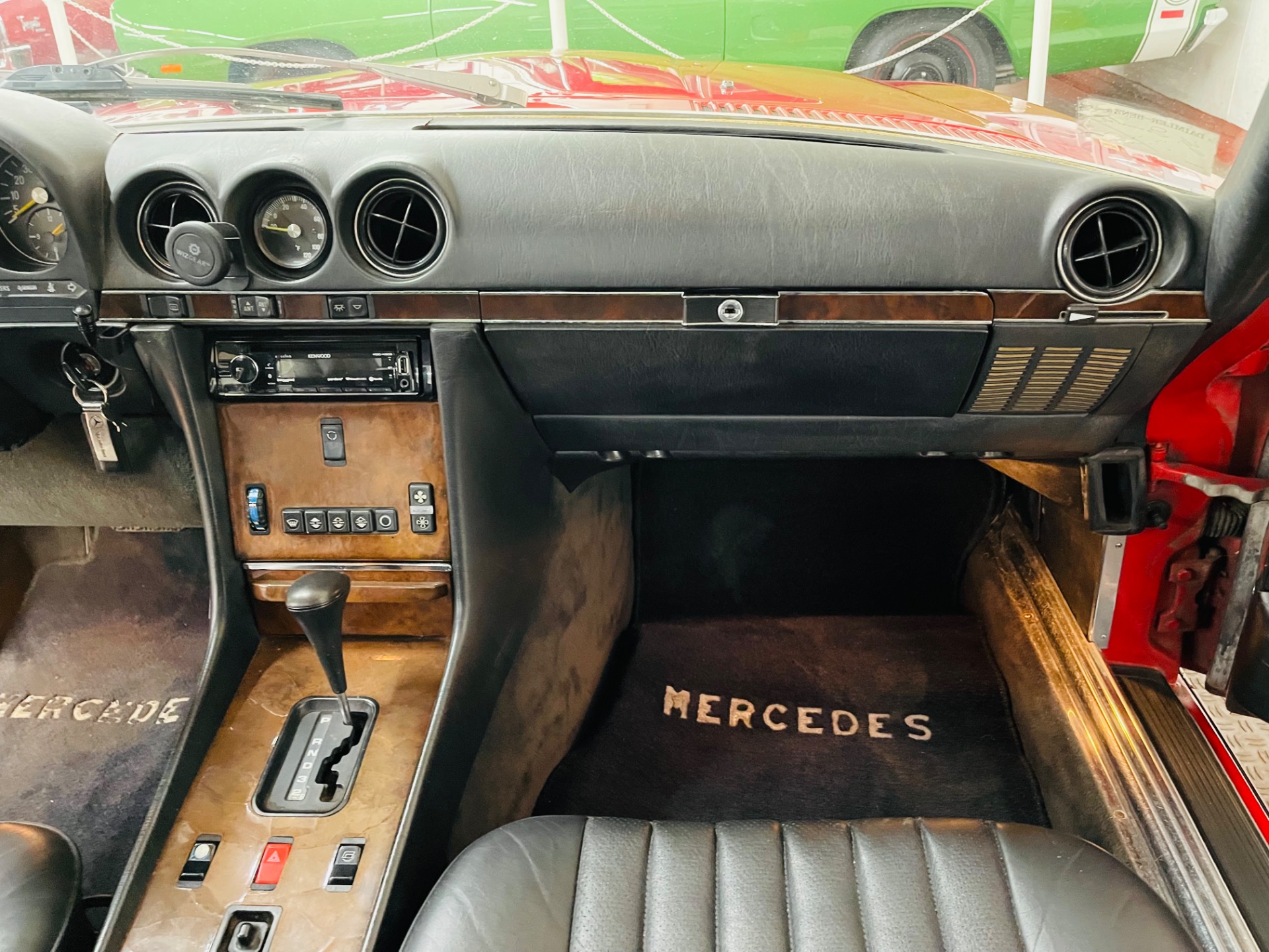 1987 Mercedes Benz SL 560 41