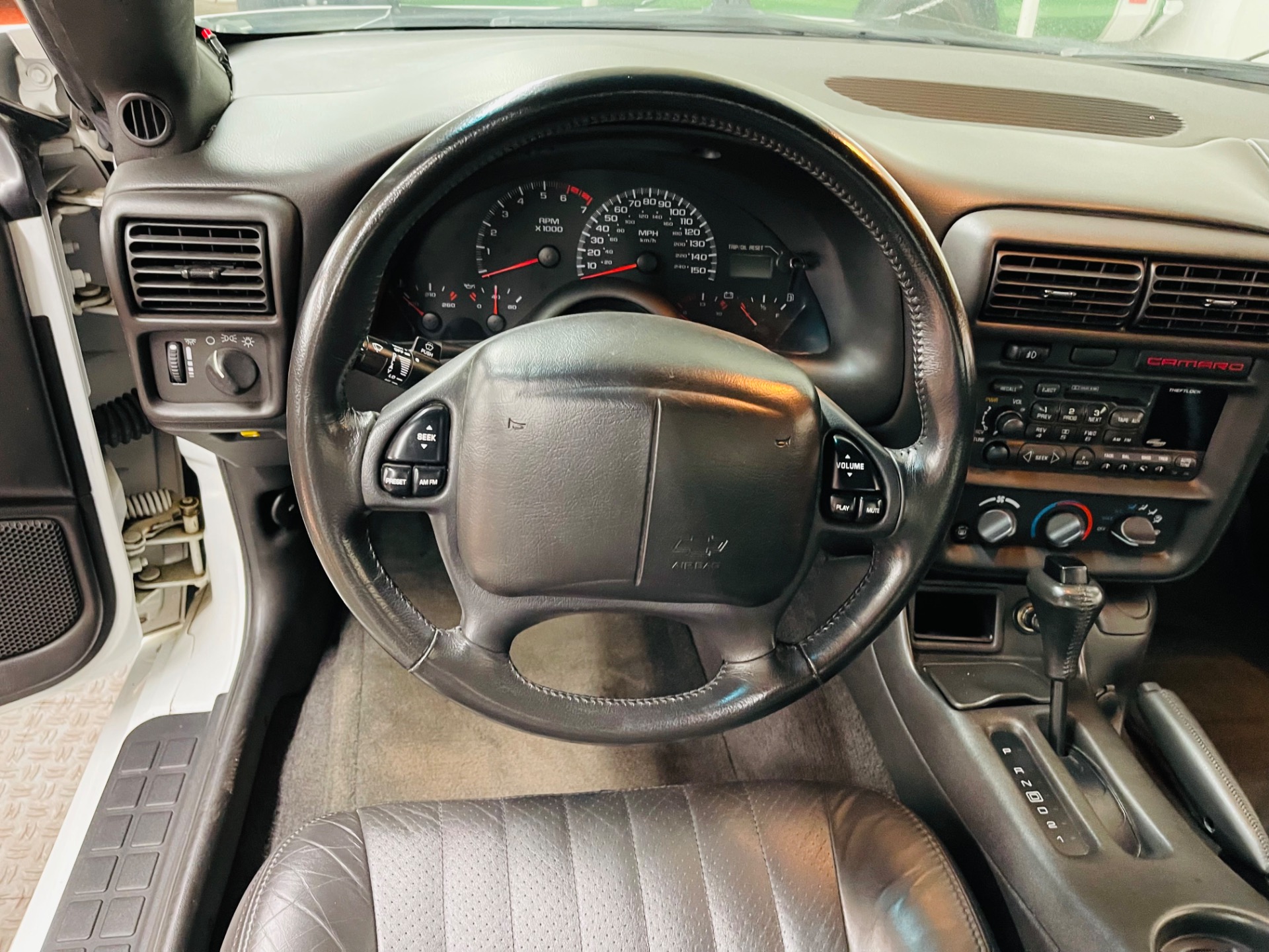 2001 Chevrolet Camaro 34