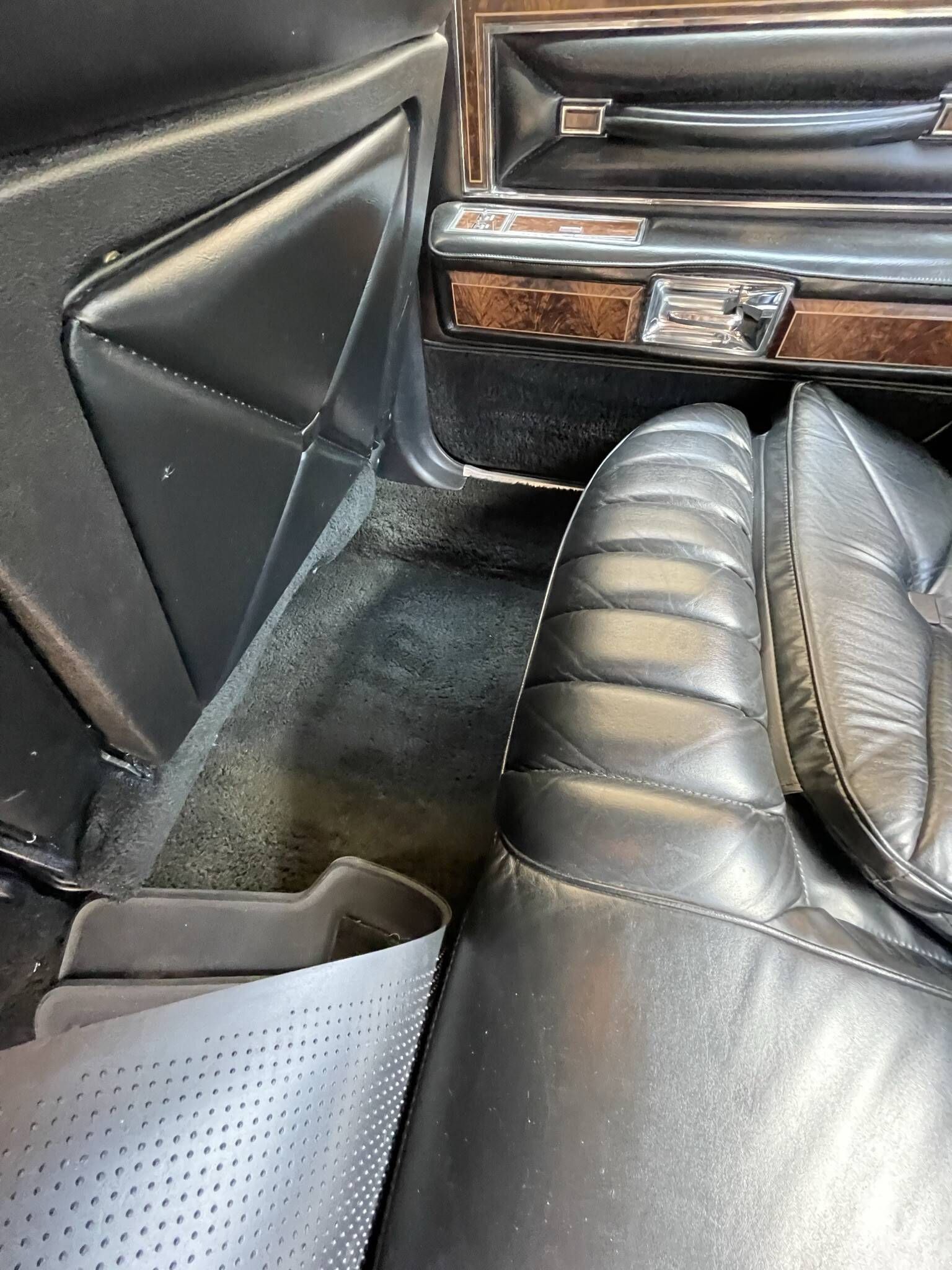 Used 1977 Lincoln Continental - TOWN CAR - 460 ENGINE - RARE MOON ROOF - | St. Petersburg, FL