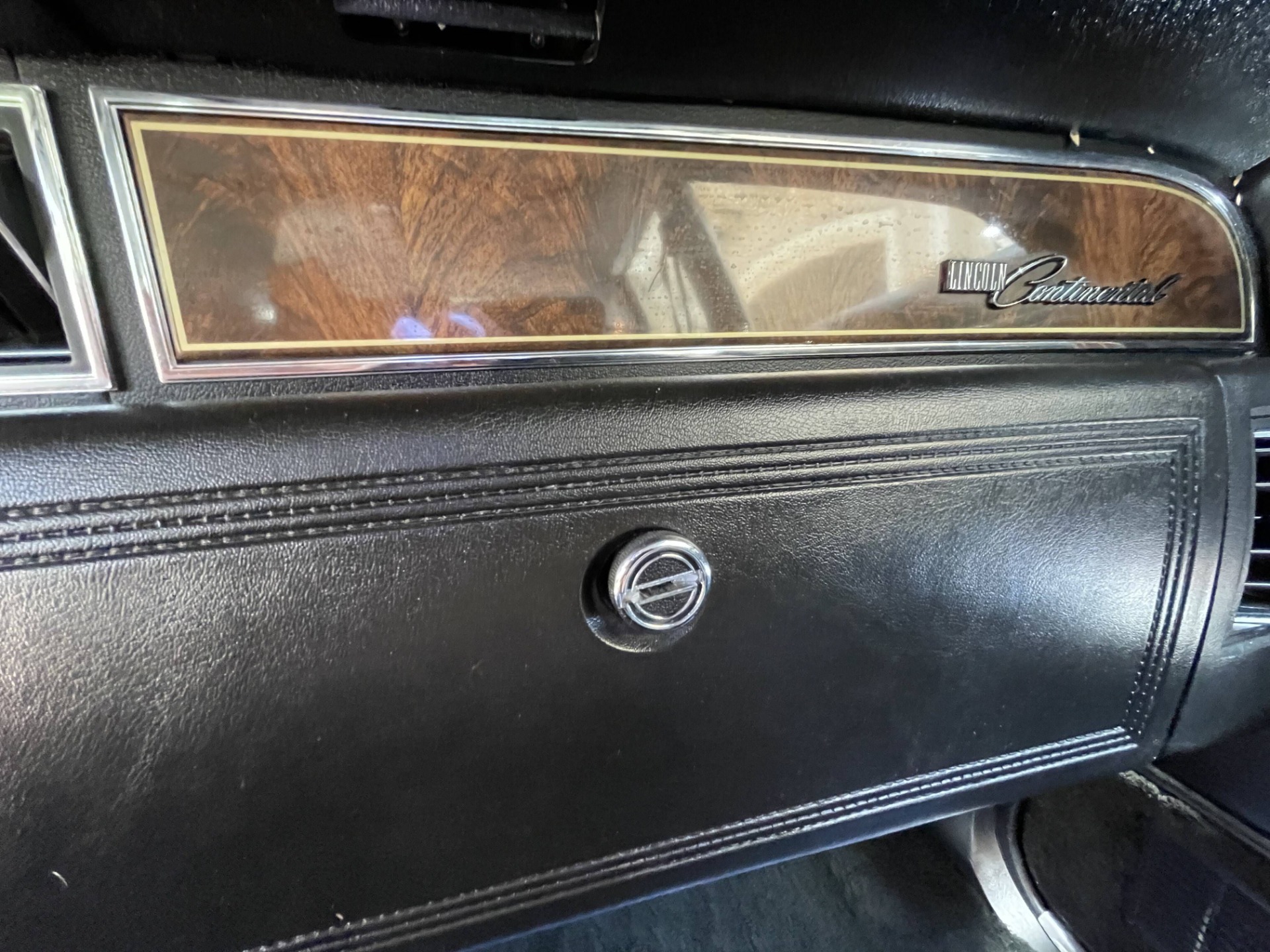 Used 1977 Lincoln Continental - TOWN CAR - 460 ENGINE - RARE MOON ROOF - | St. Petersburg, FL