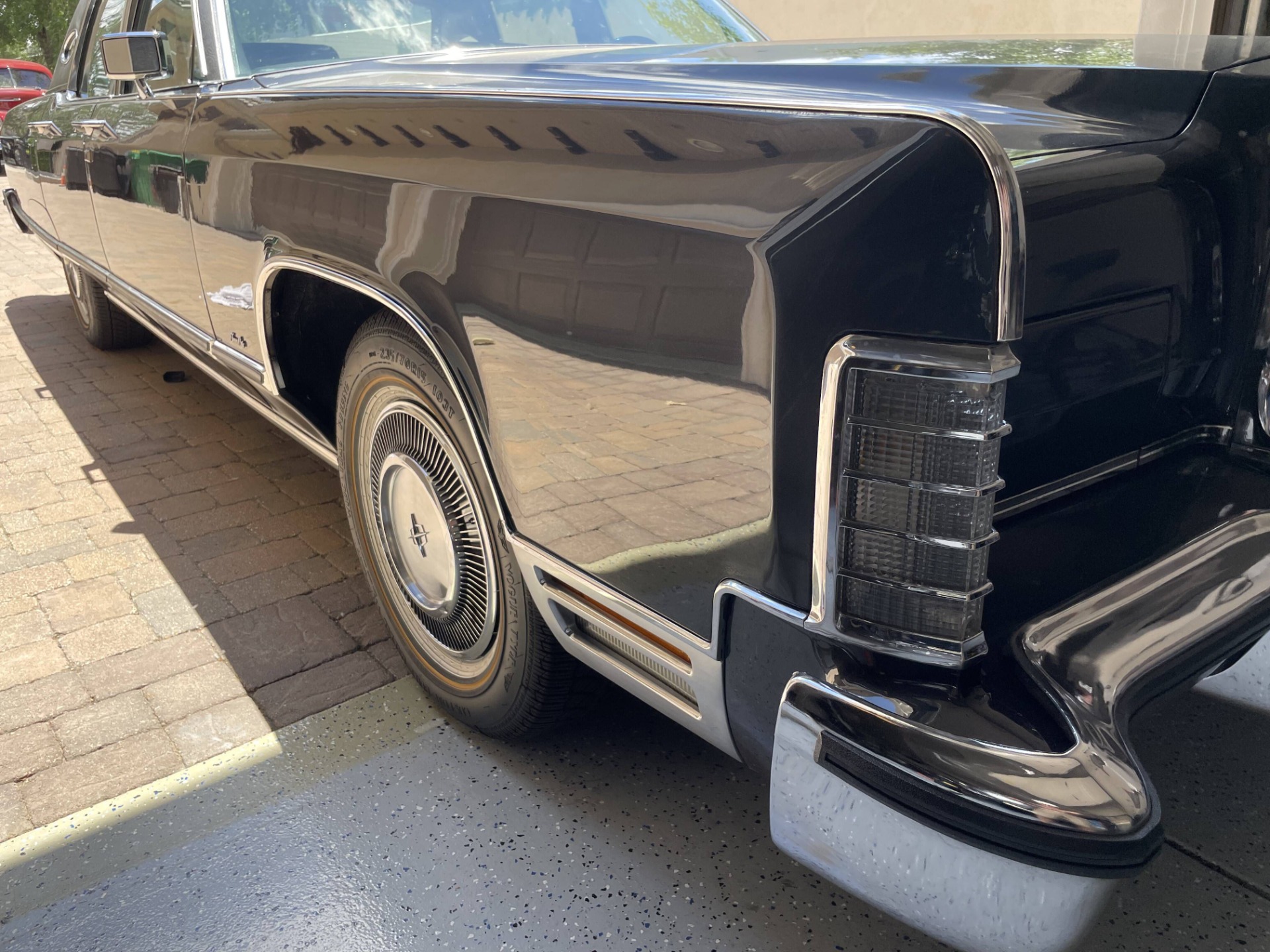 Used 1977 Lincoln Continental - TOWN CAR - 460 ENGINE - RARE MOON ROOF - | St. Petersburg, FL