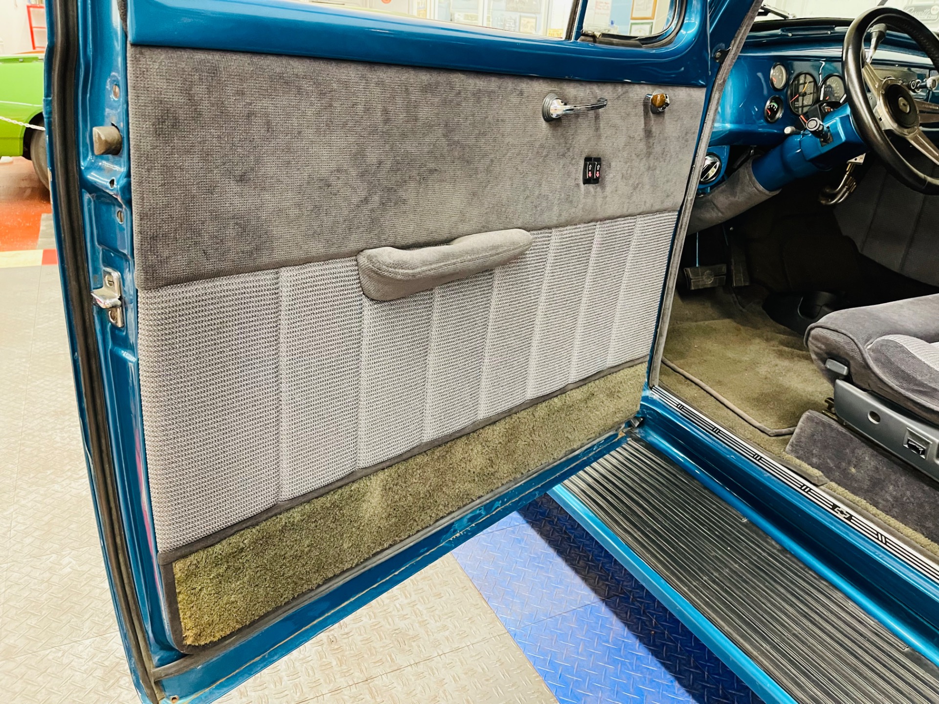 Used 1939 Chevrolet Hot Rod / Street Rod - TWO DOOR SEDAN - HIGH QUALITY BUILD - SEE VIDEO | St. Petersburg, FL