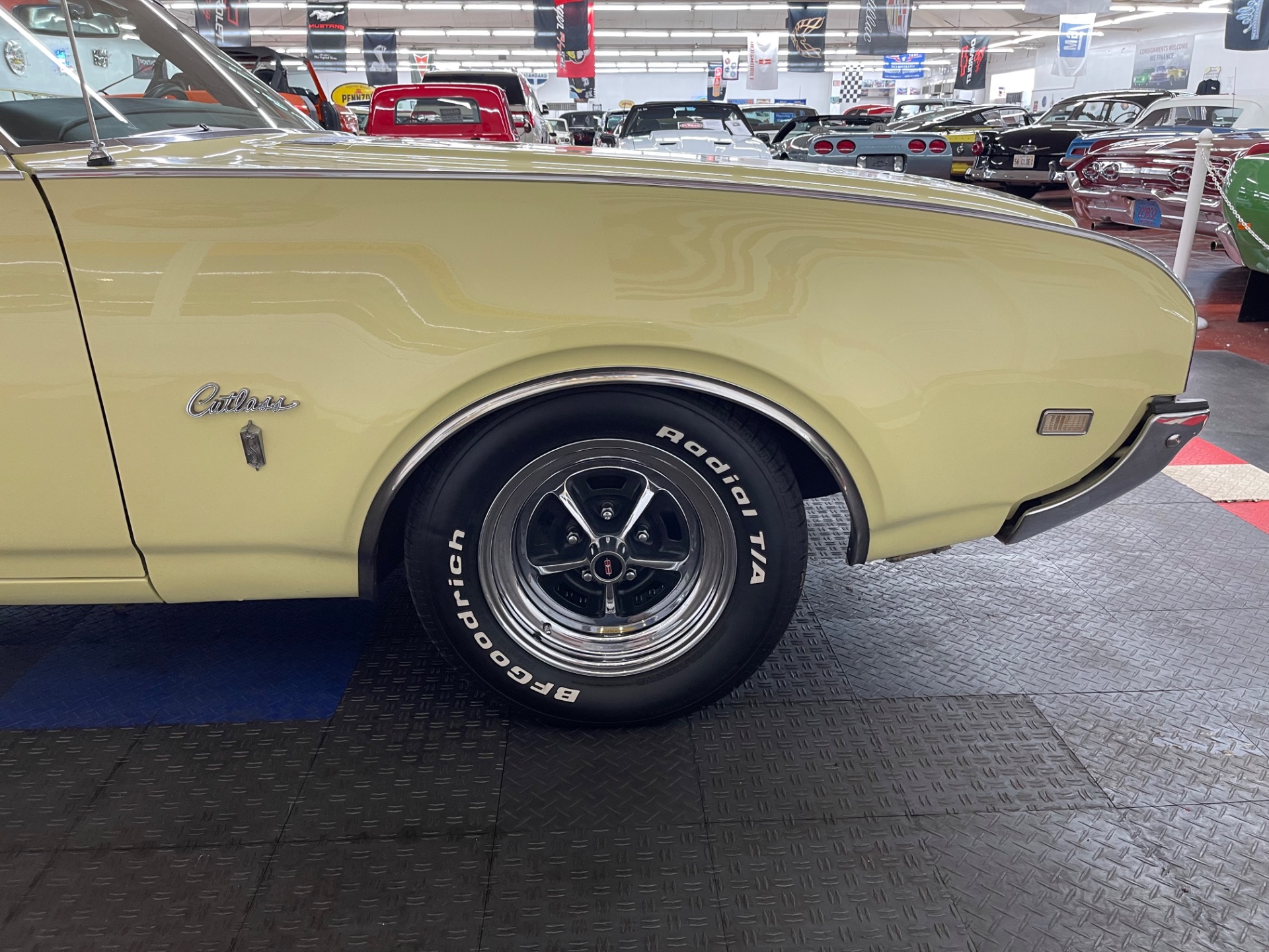 Used 1969 Oldsmobile Cutlass - CONVERTIBLE - 350 ENGINE - 4 SPEED - SEE VIDEO | St. Petersburg, FL