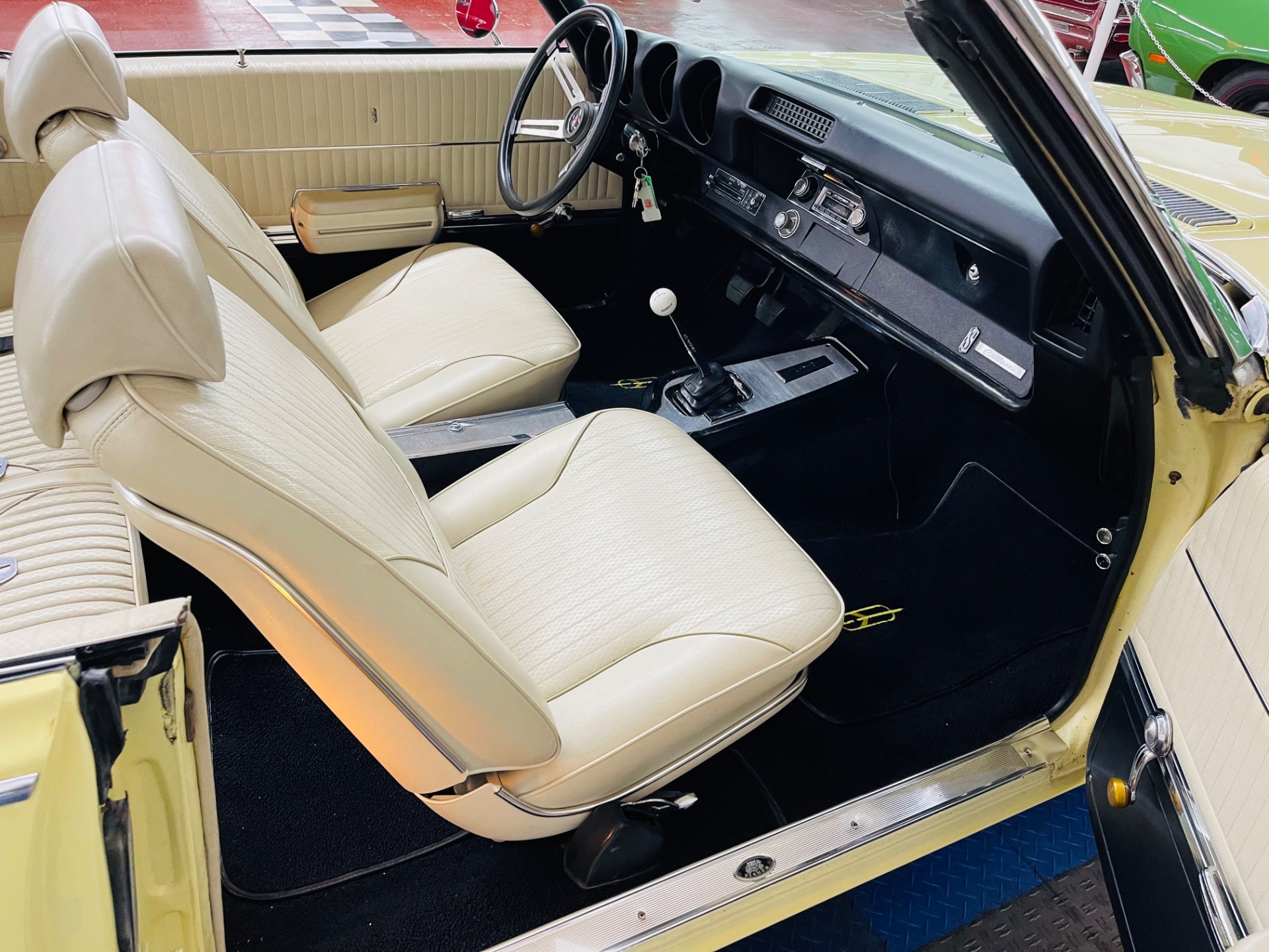 Used 1969 Oldsmobile Cutlass - CONVERTIBLE - 350 ENGINE - 4 SPEED - SEE VIDEO | St. Petersburg, FL