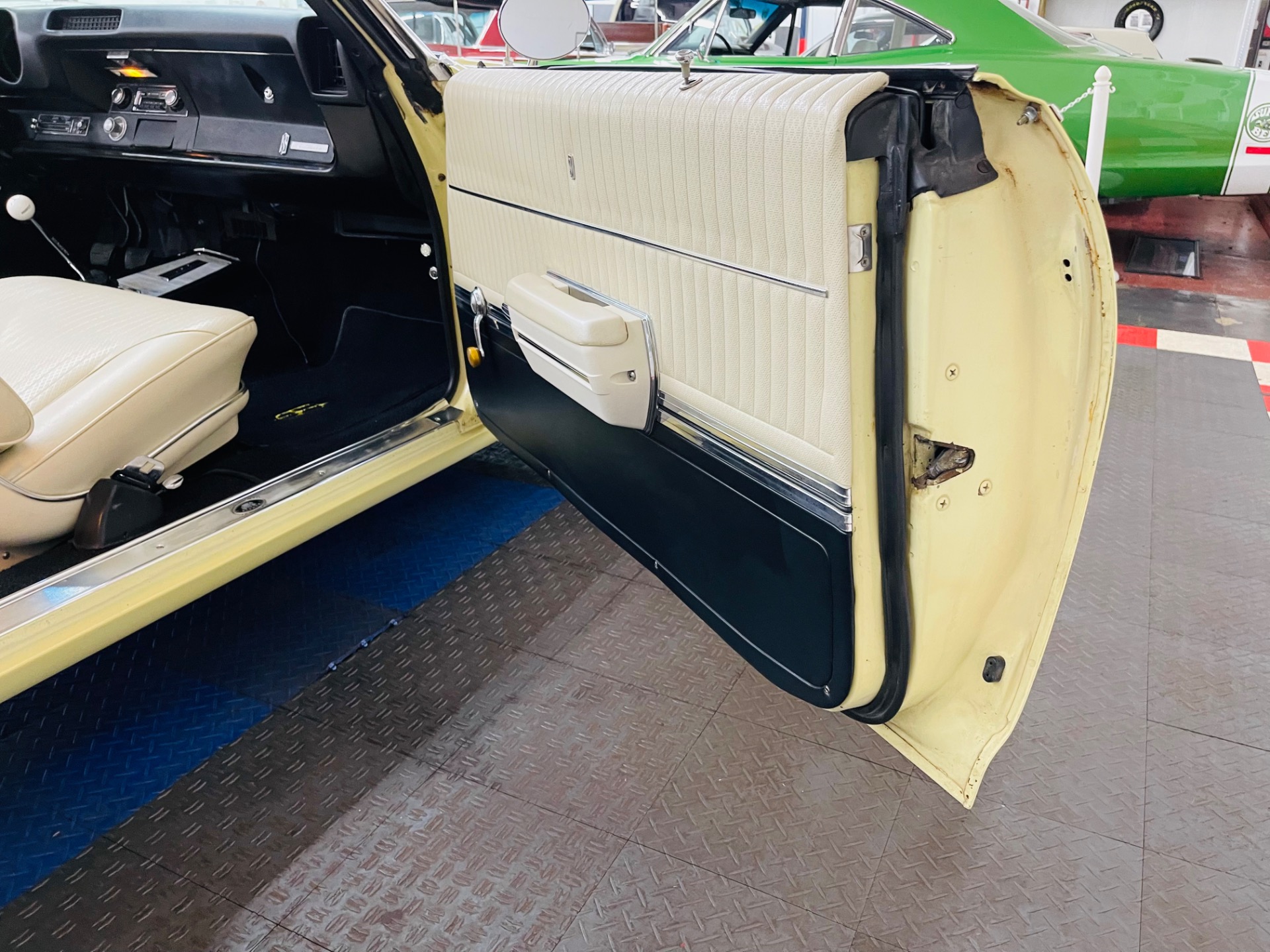 Used 1969 Oldsmobile Cutlass - CONVERTIBLE - 350 ENGINE - 4 SPEED - SEE VIDEO | St. Petersburg, FL