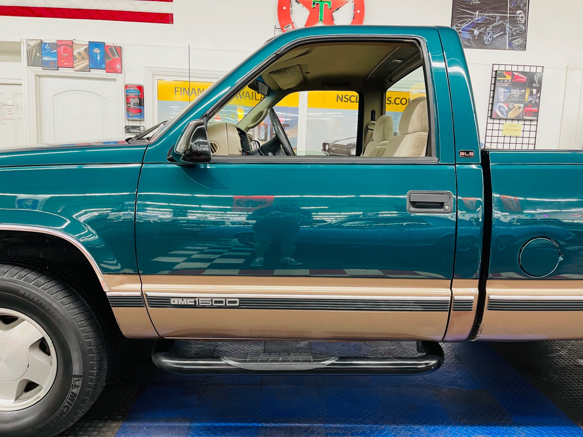 Used 1997 GMC Sierra 1500 - 5 SPEED MANUAL - CLEAN SOUTHERN TRUCK - CLEAN CARFAX - SEE VIDEO | Mundelein, IL
