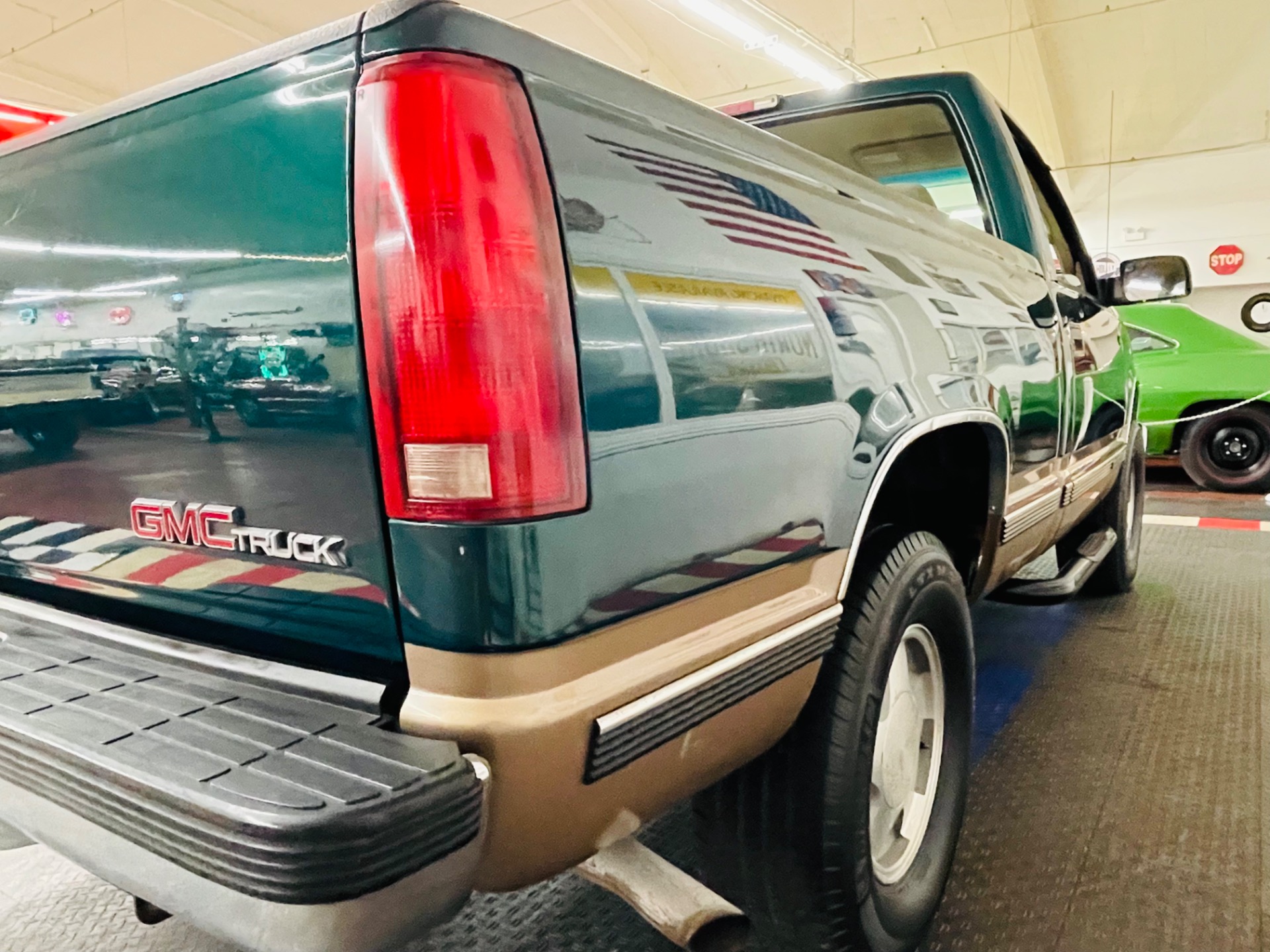 Used 1997 GMC Sierra 1500 - 5 SPEED MANUAL - CLEAN SOUTHERN TRUCK - CLEAN CARFAX - SEE VIDEO | Mundelein, IL