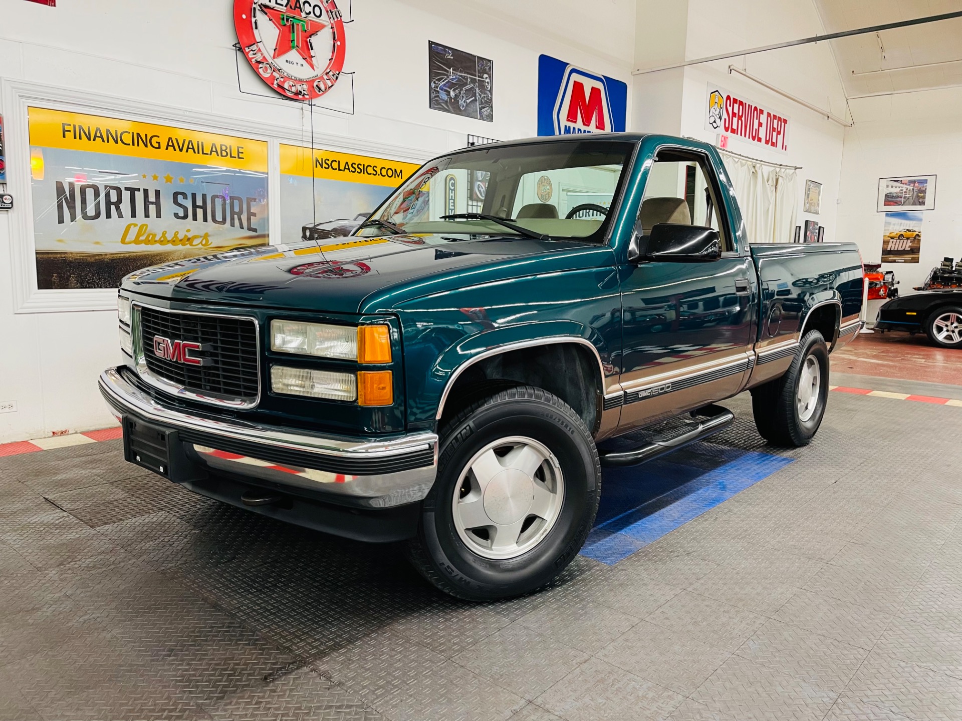 Used 1997 GMC Sierra 1500 - 5 SPEED MANUAL - CLEAN SOUTHERN TRUCK - CLEAN CARFAX - SEE VIDEO | Mundelein, IL