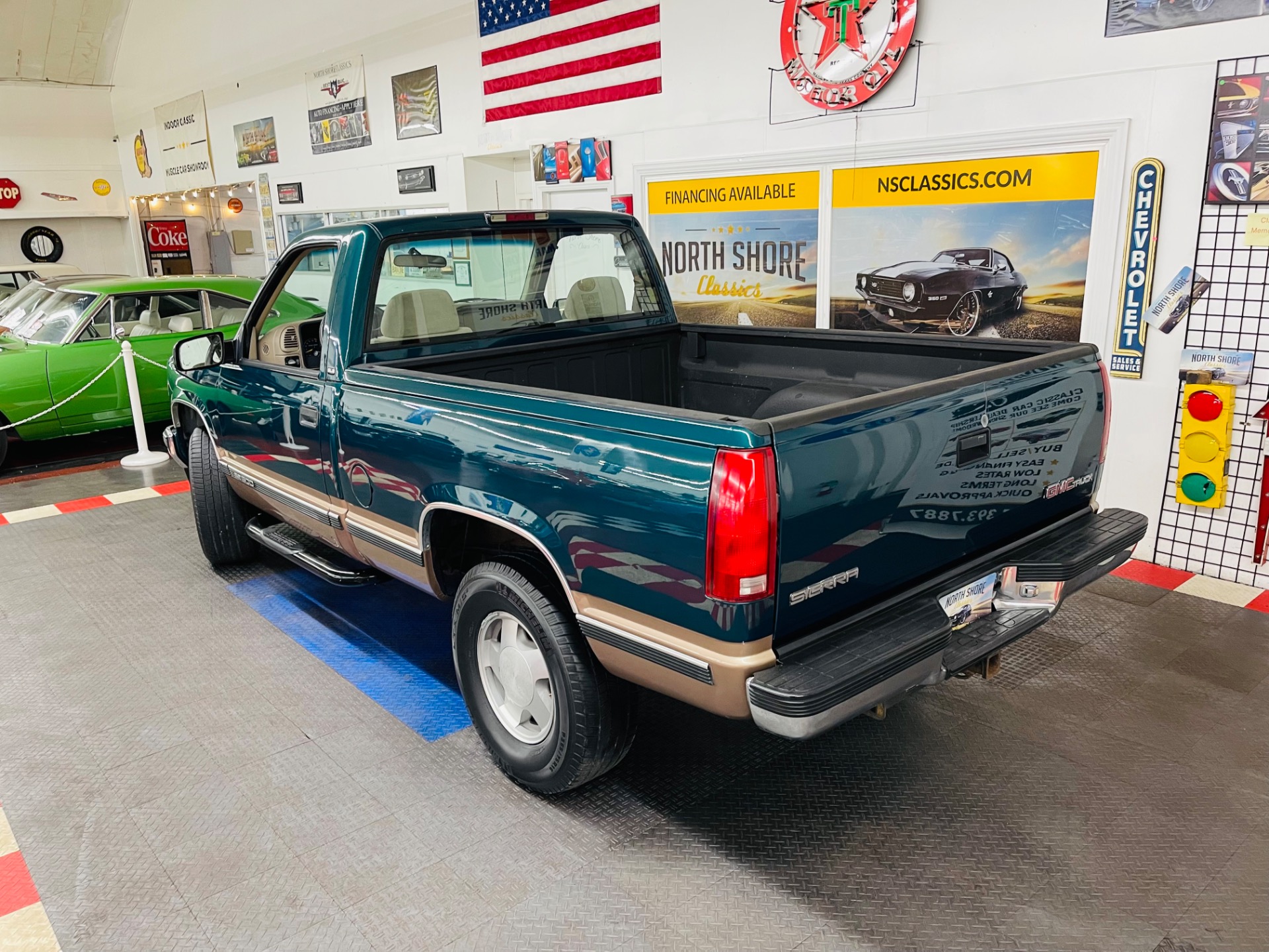 Used 1997 GMC Sierra 1500 - 5 SPEED MANUAL - CLEAN SOUTHERN TRUCK - CLEAN CARFAX - SEE VIDEO | Mundelein, IL