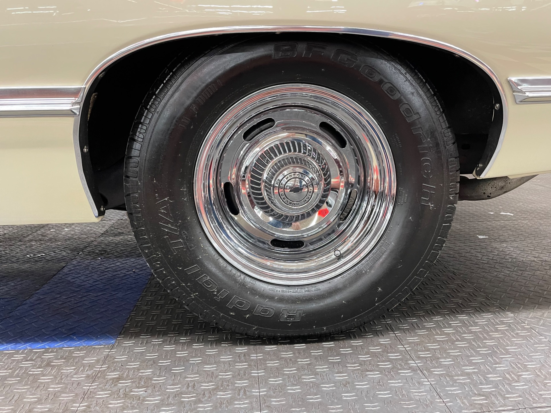 Used 1967 Chevrolet Impala - 427 ENGINE - QUALITY RESTORATION - SEE VIDEO | Mundelein, IL