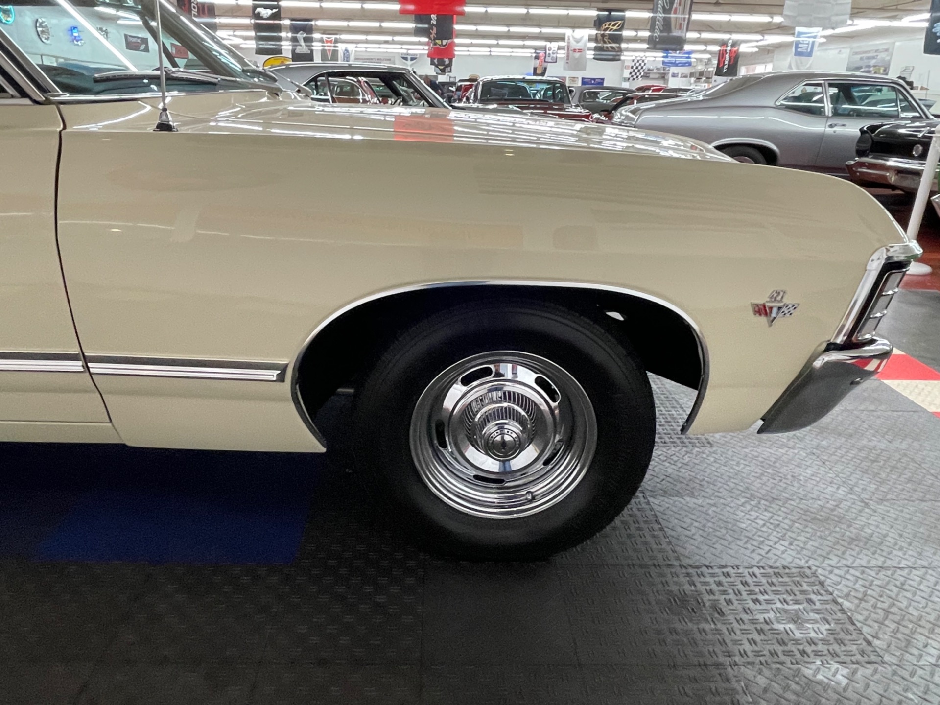 Used 1967 Chevrolet Impala - 427 ENGINE - QUALITY RESTORATION - SEE VIDEO | Mundelein, IL