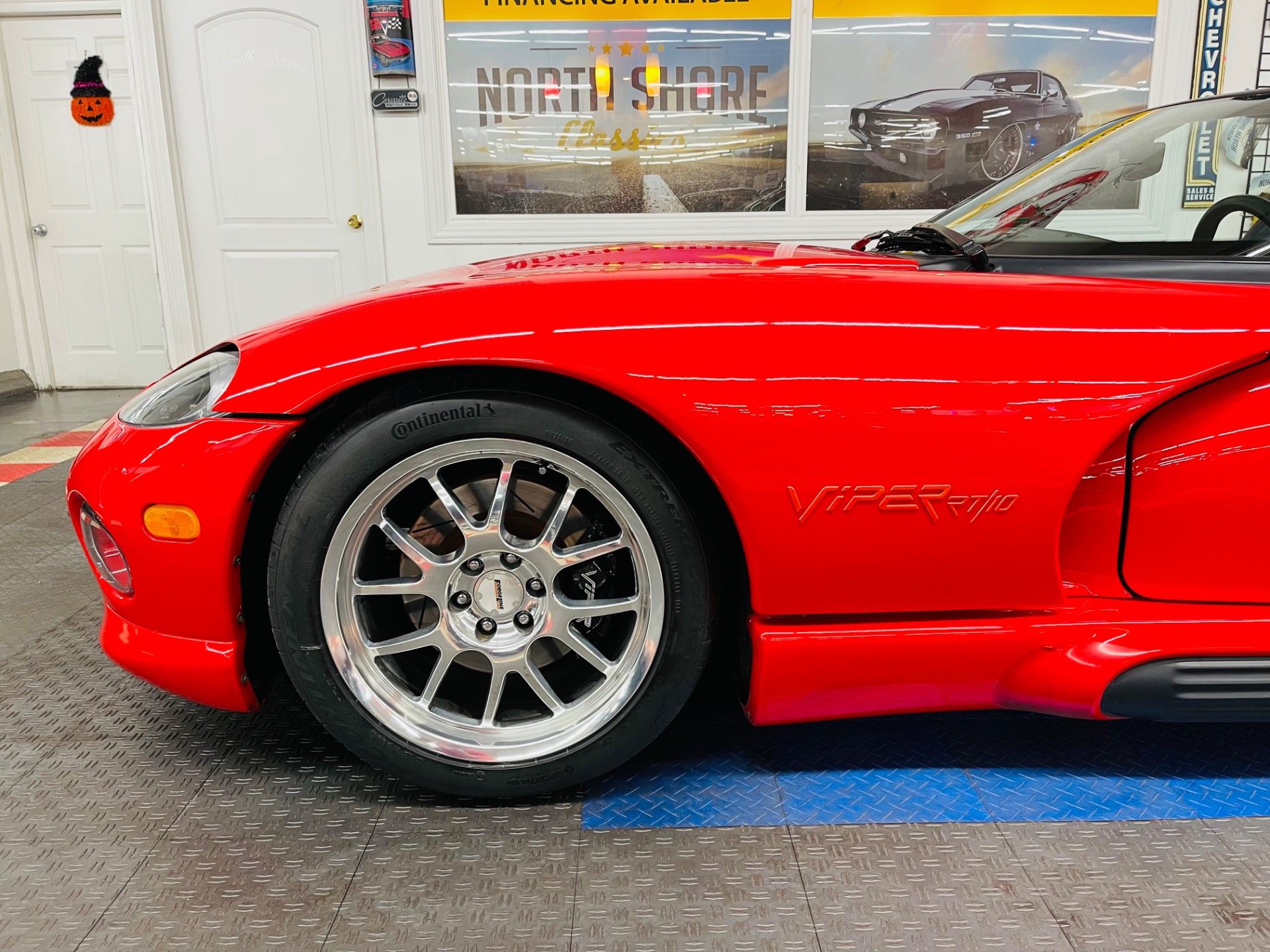 1995 Dodge Viper 22