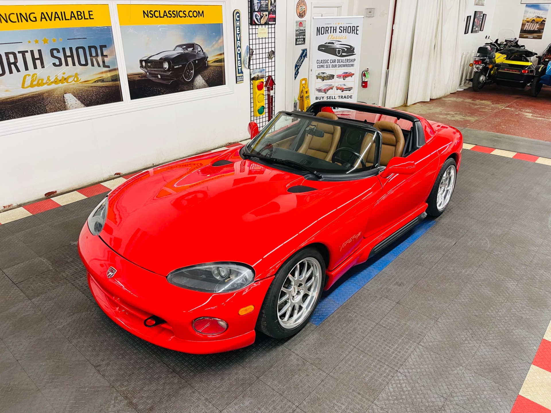 1995 Dodge Viper 54