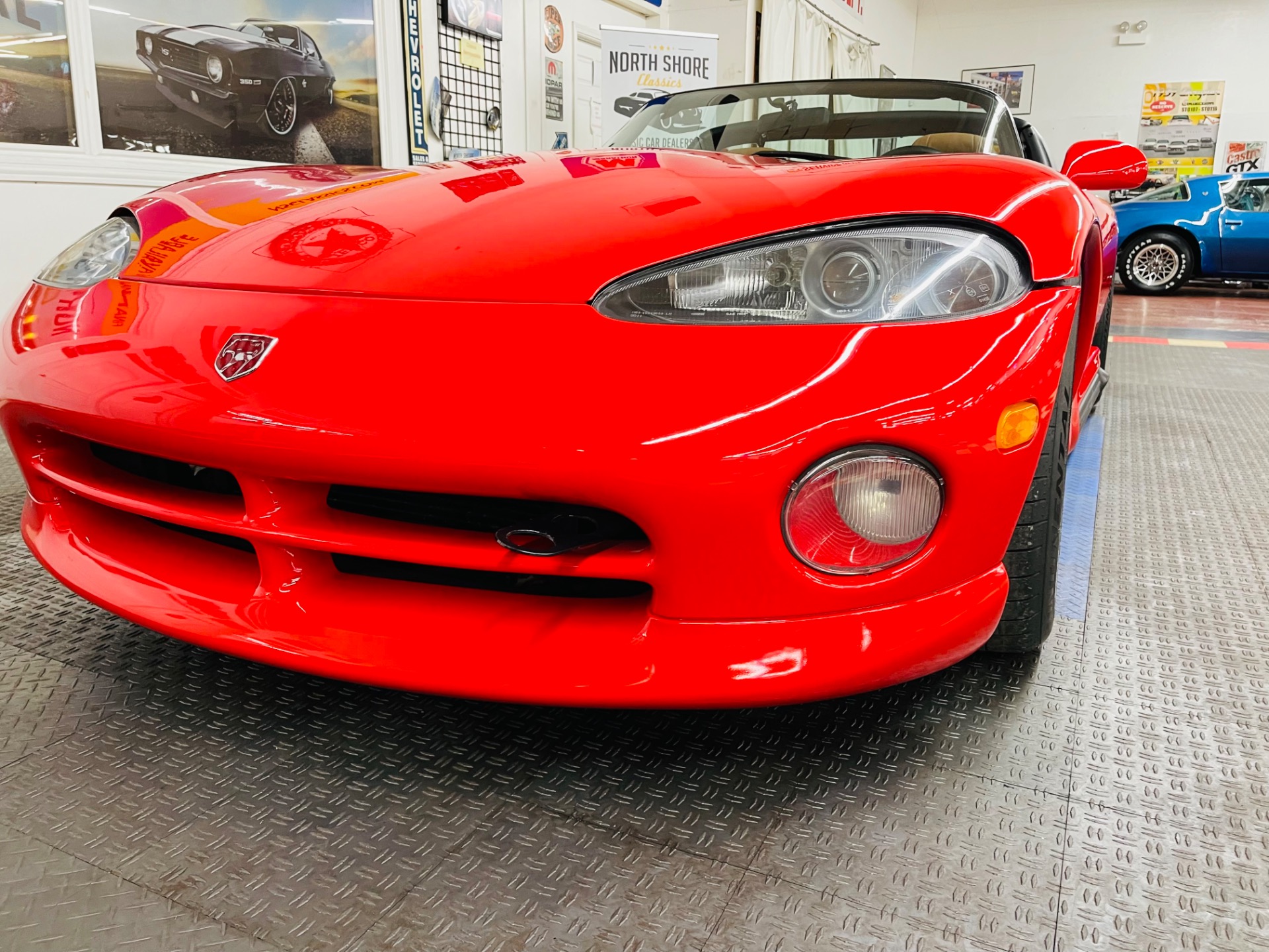 1995 Dodge Viper 9