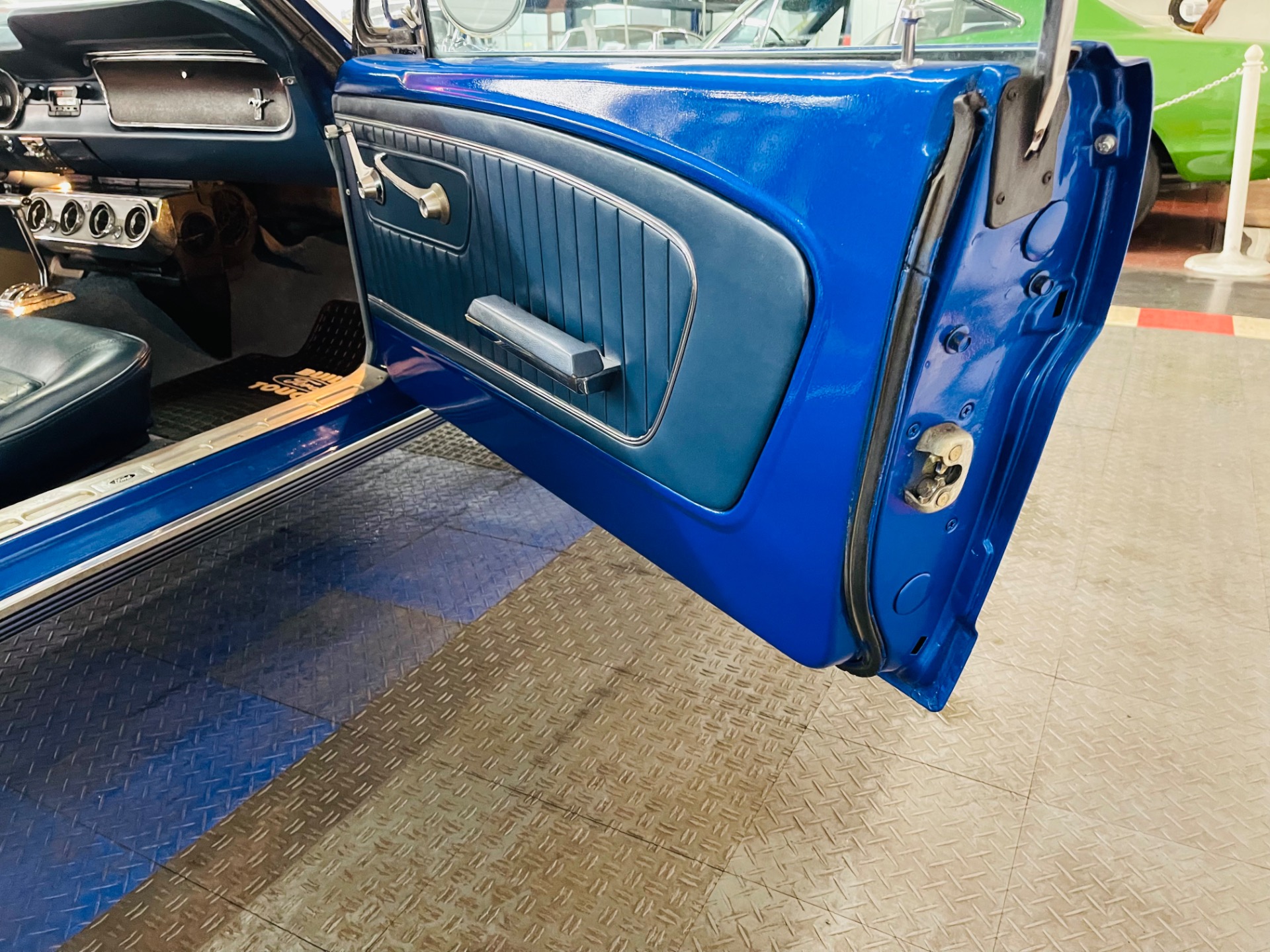 Used 1965 Ford Mustang - 260 V8 ENGINE - AUTO TRANS - SEE VIDEO | Mundelein, IL