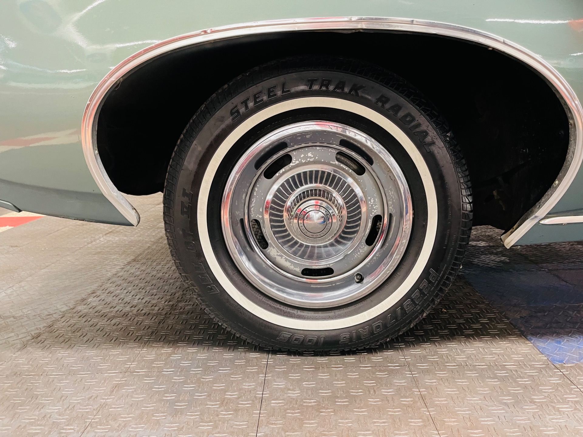 Used 1969 Chevrolet Impala - VERY CLEAN SOUTHERN CLASSIC - SEE VIDEO | Mundelein, IL