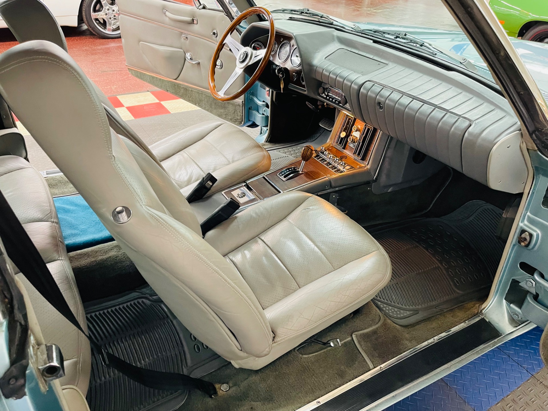 Used 1973 Avanti II - TPI V8 ENGINE - 700R4 TRANS - DRIVES EXCELLENT -SEE VIDEO | Mundelein, IL