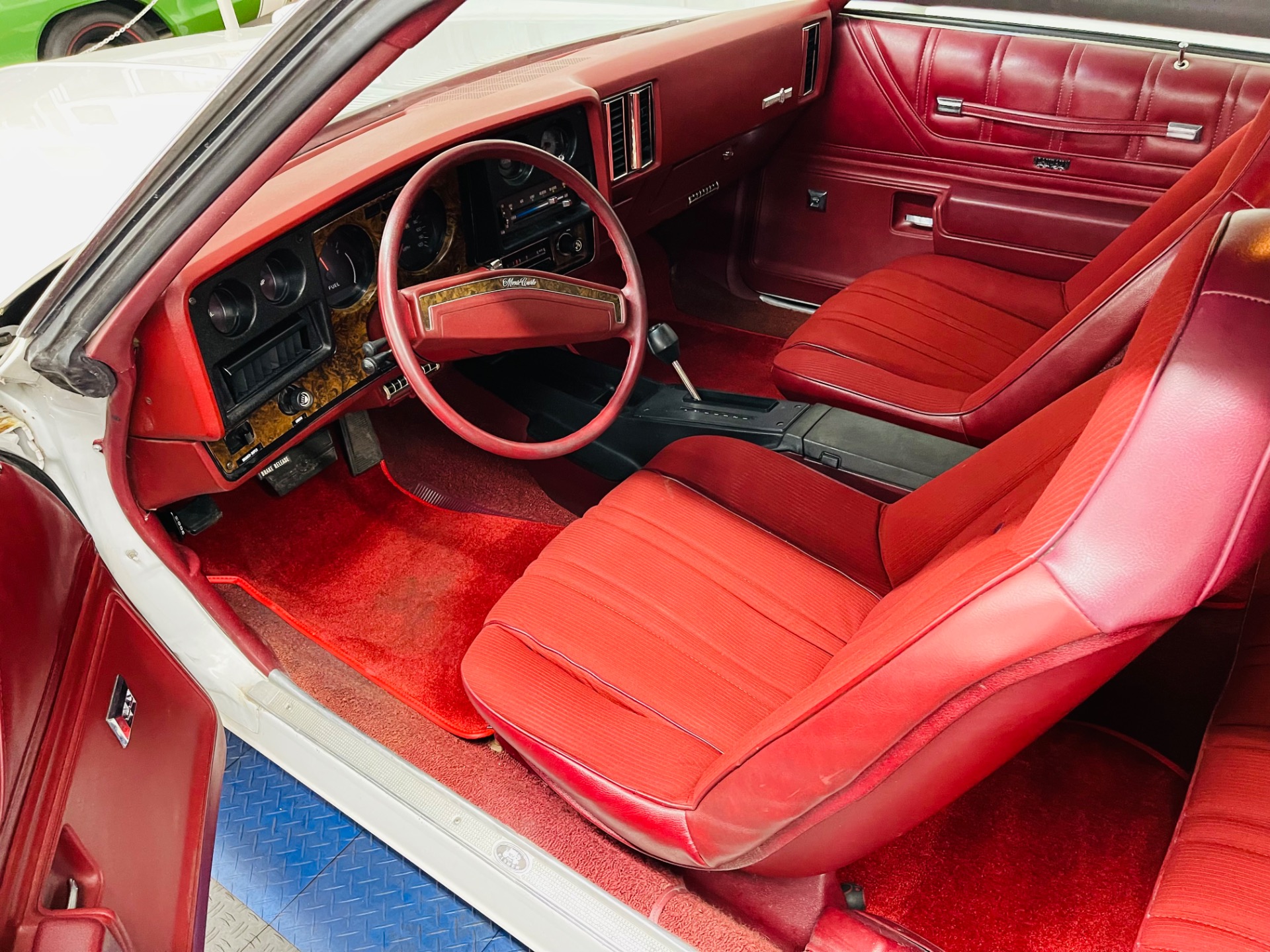 Used 1973 Chevrolet Monte Carlo - GREAT CRUISER -  SWIVEL BUCKETS -SEE VIDEO | Mundelein, IL